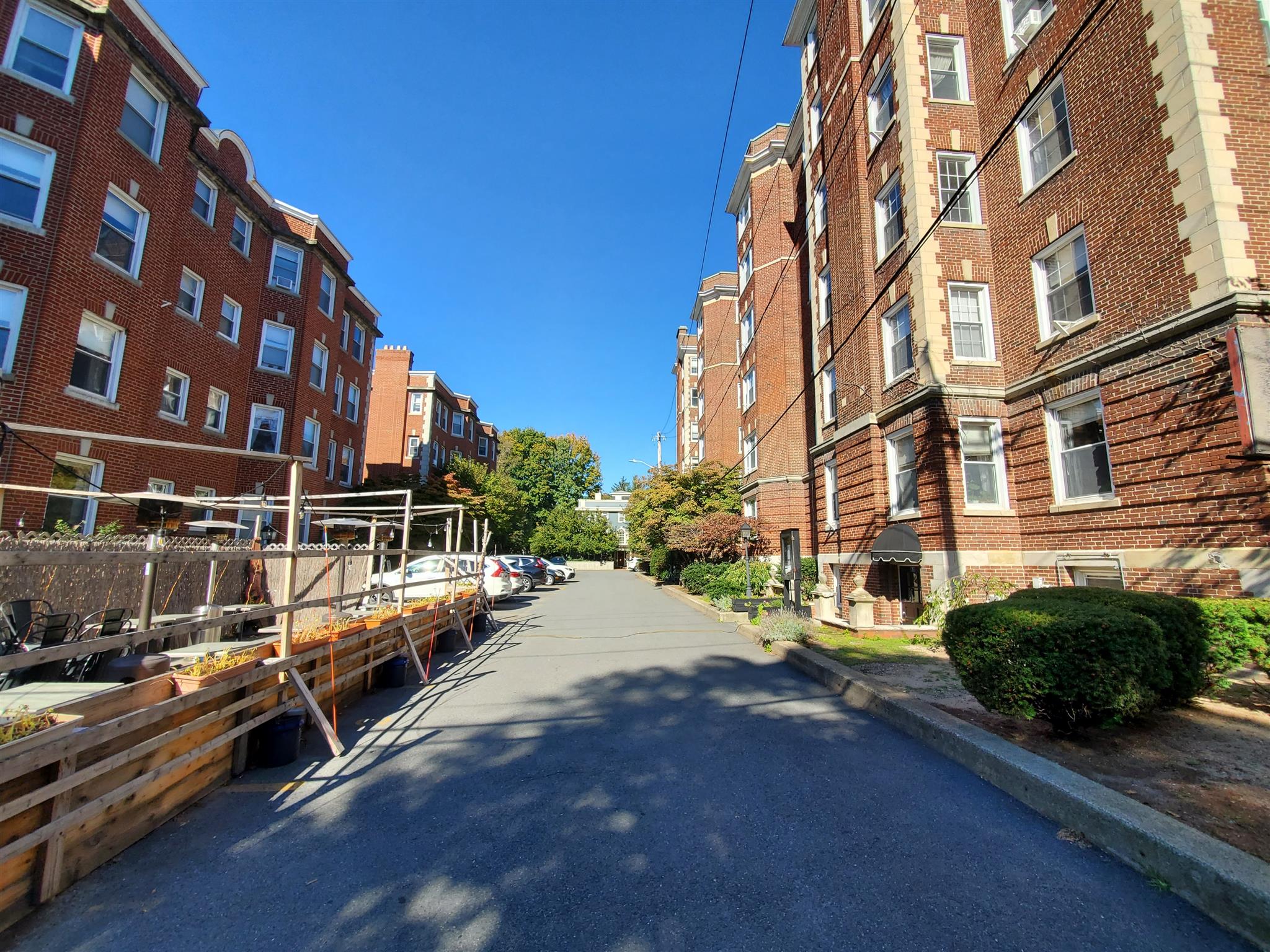 2 bed, 1 bath apartment for rent at 8 Craigie Cir Unit 36, Harvard Square — photo 16 of 20
