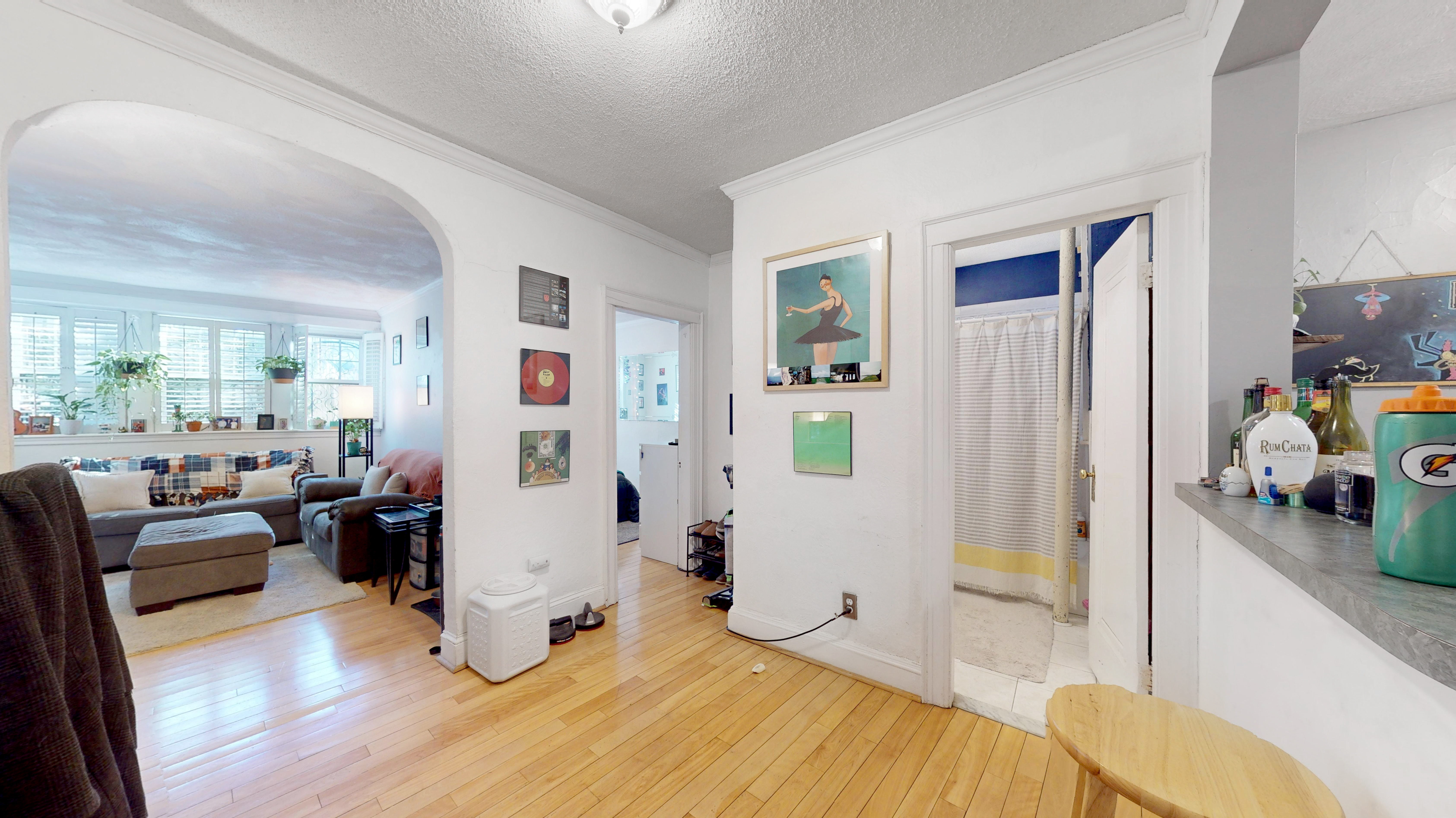 1 bed, 1 bath apartment for rent at 8 Chiswick Rd Unit 43, Brighton — photo 3 of 12