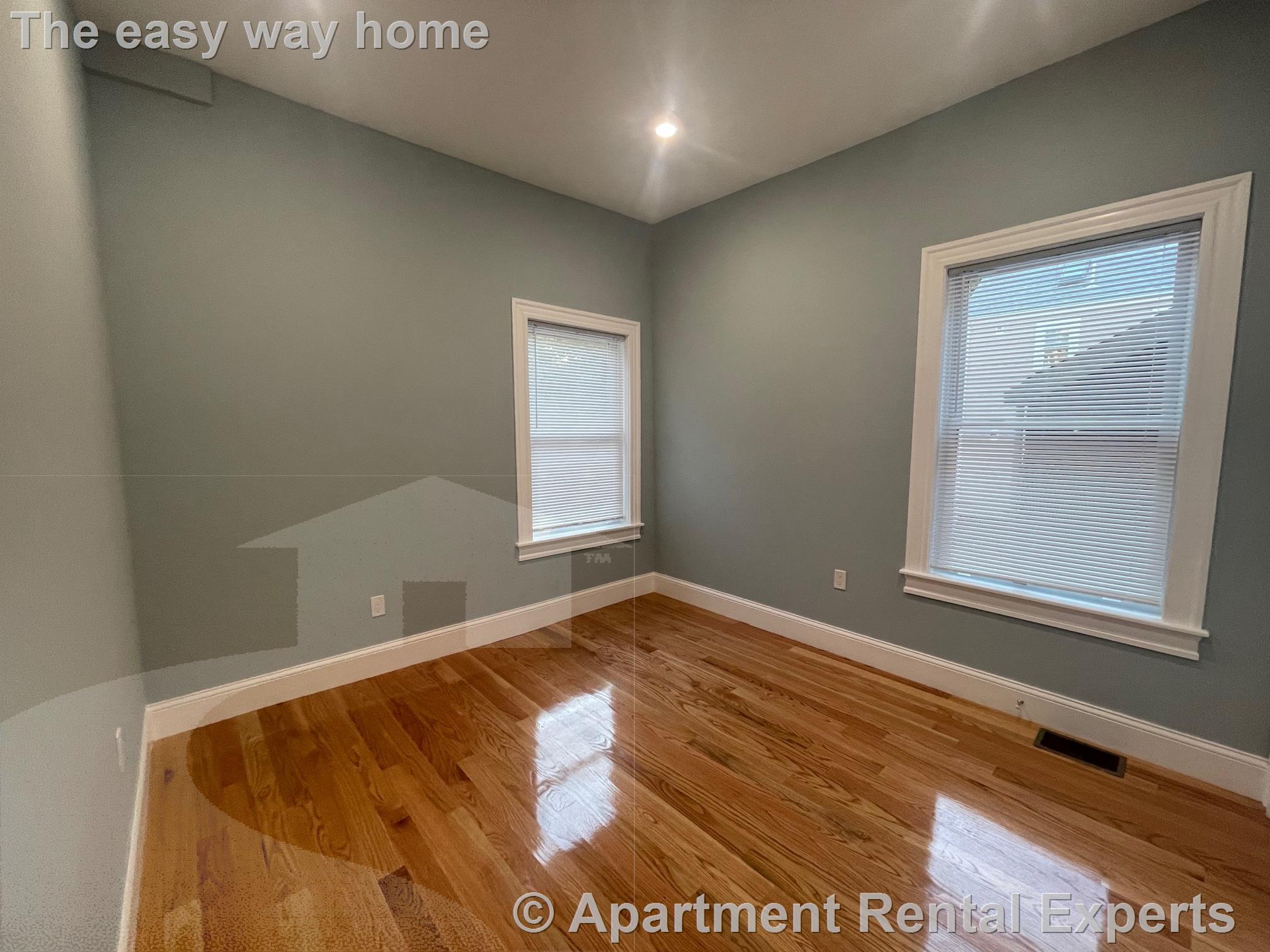 29 Alpine St, Davis Square