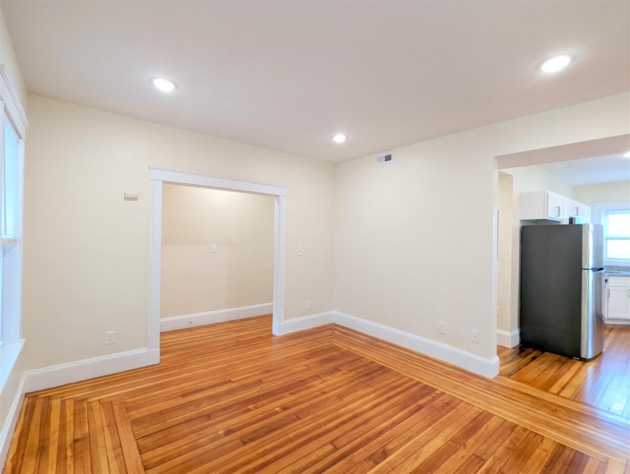 3 bed, 2 bath apartment for rent at 10 Lowell Cir Unit 2, Porter Square — photo 6 of 22
