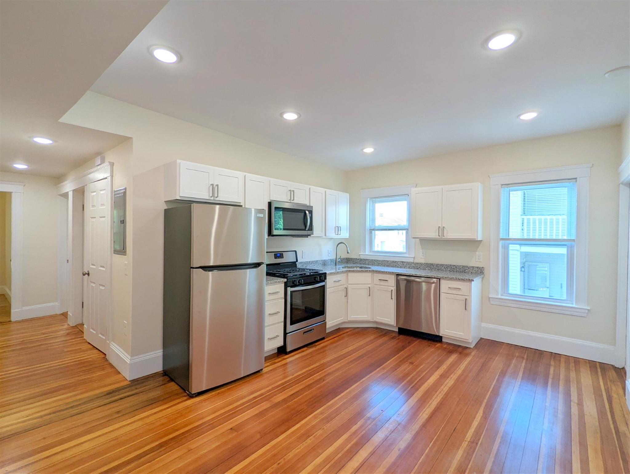 3 bed, 2 bath apartment for rent at 10 Lowell Cir Unit 2, Porter Square
