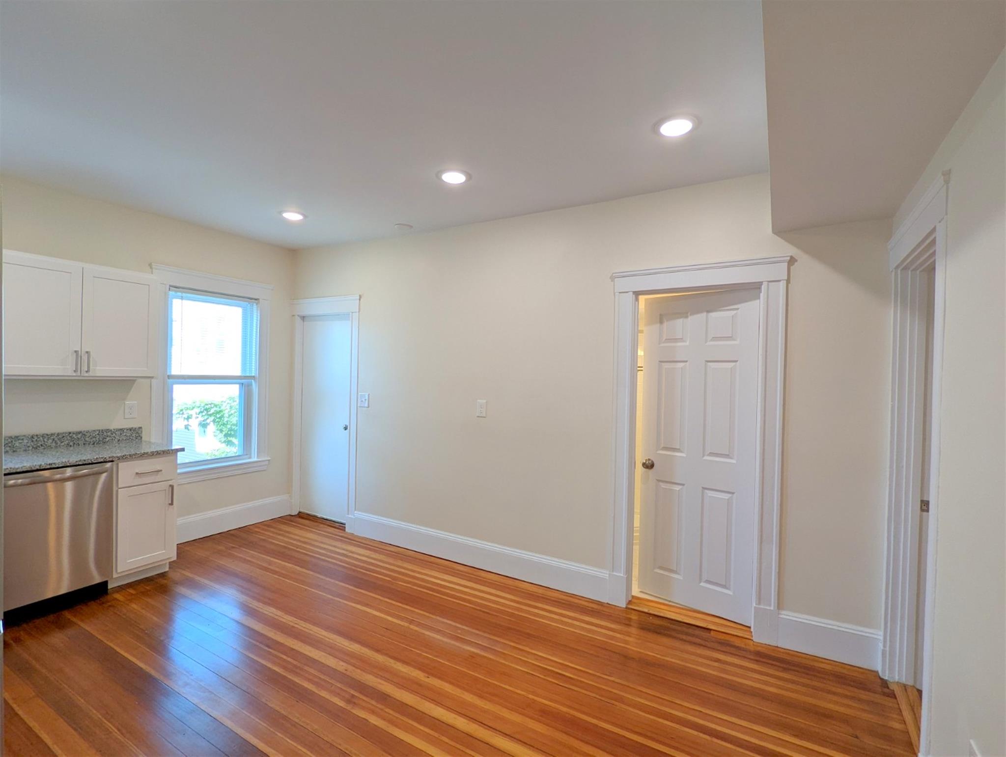 3 bed, 2 bath apartment for rent at 10 Lowell Cir Unit 2, Porter Square — photo 7 of 22