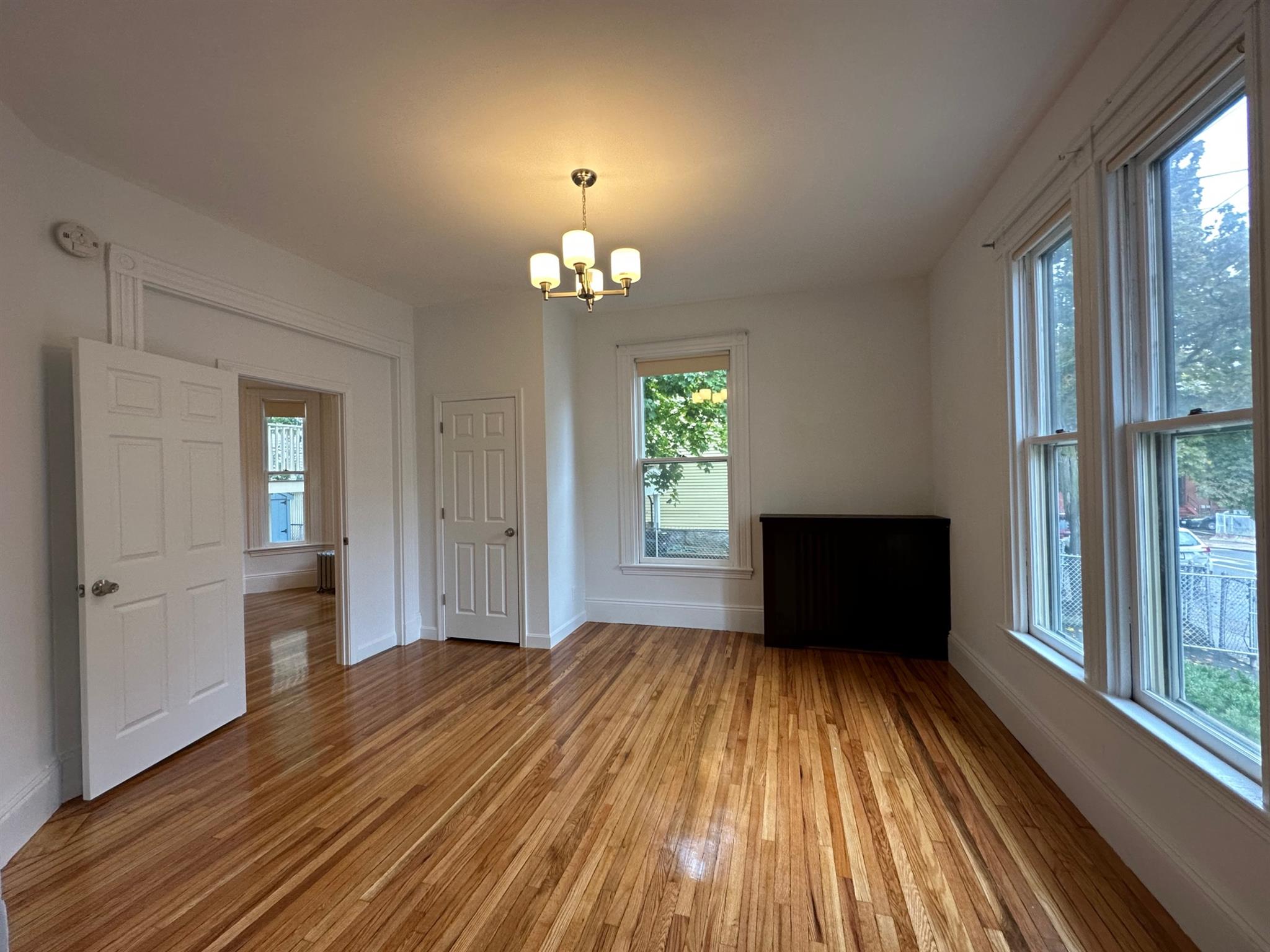 1 bed, 1 bath apartment for rent at 47 Mount Vernon St Unit 1, East Somerville — photo 9 of 11