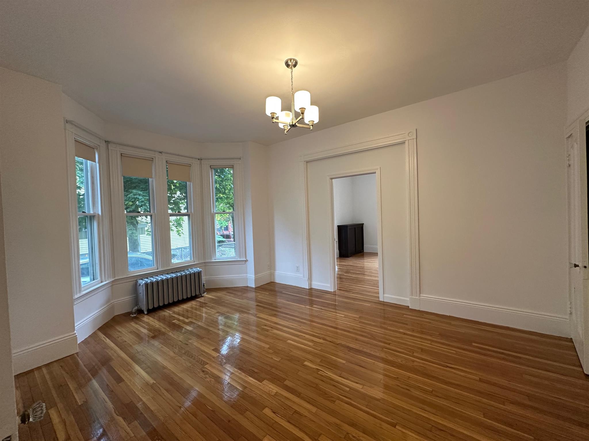 1 bed, 1 bath apartment for rent at 47 Mount Vernon St Unit 1, East Somerville — photo 2 of 11