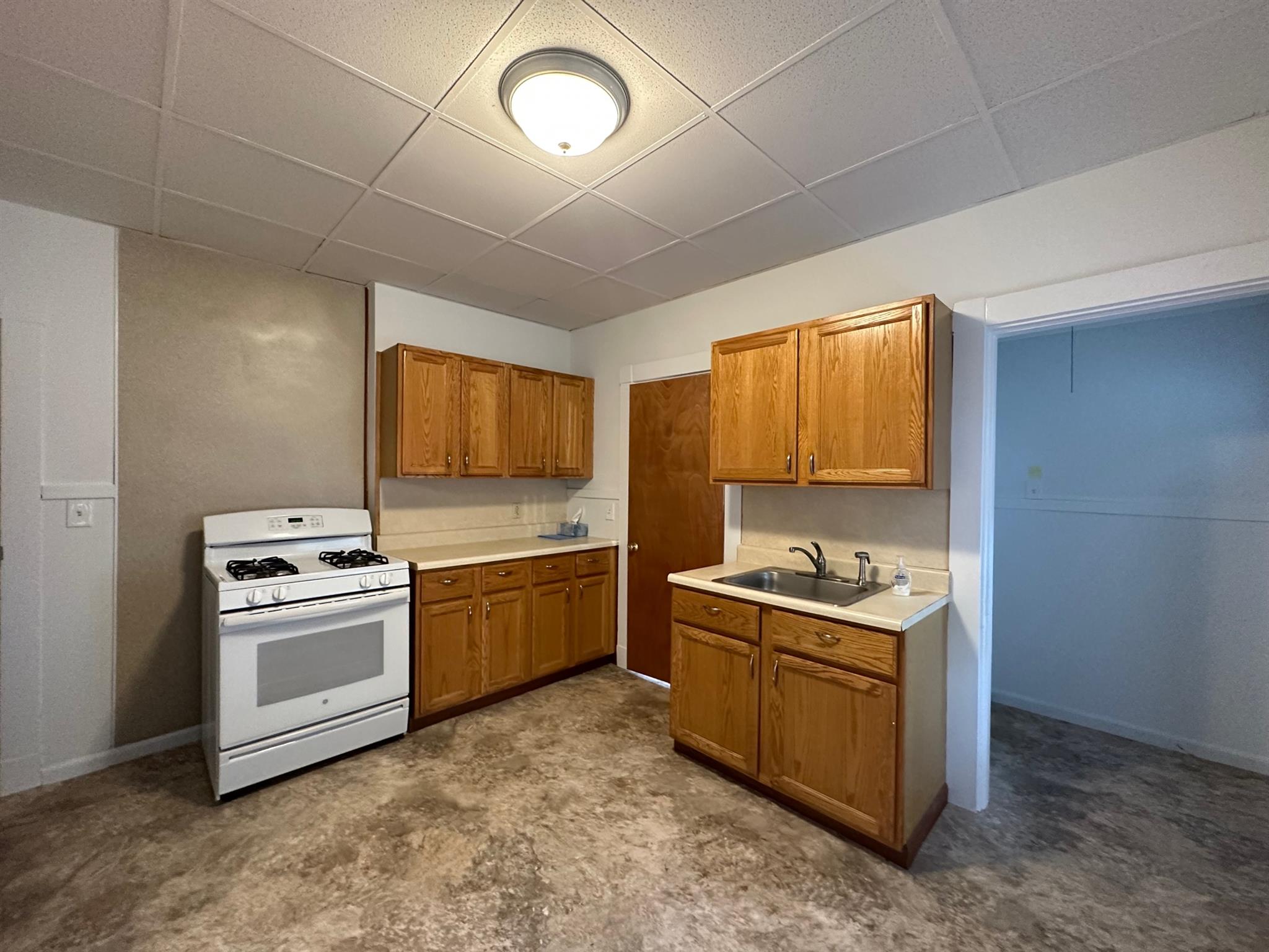 1 bed, 1 bath apartment for rent at 47 Mount Vernon St Unit 1, East Somerville — photo 6 of 11