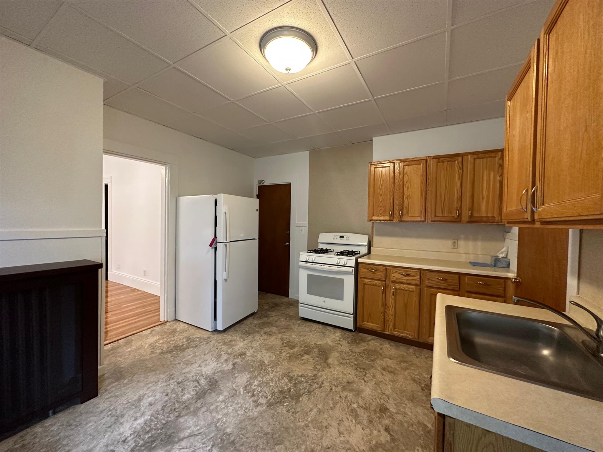 1 bed, 1 bath apartment for rent at 47 Mount Vernon St Unit 1, East Somerville — photo 8 of 11
