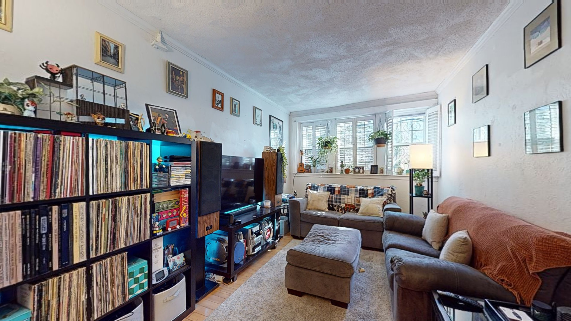 1 bed, 1 bath apartment for rent at 8 Chiswick Rd Unit 43, Brighton — photo 2 of 12