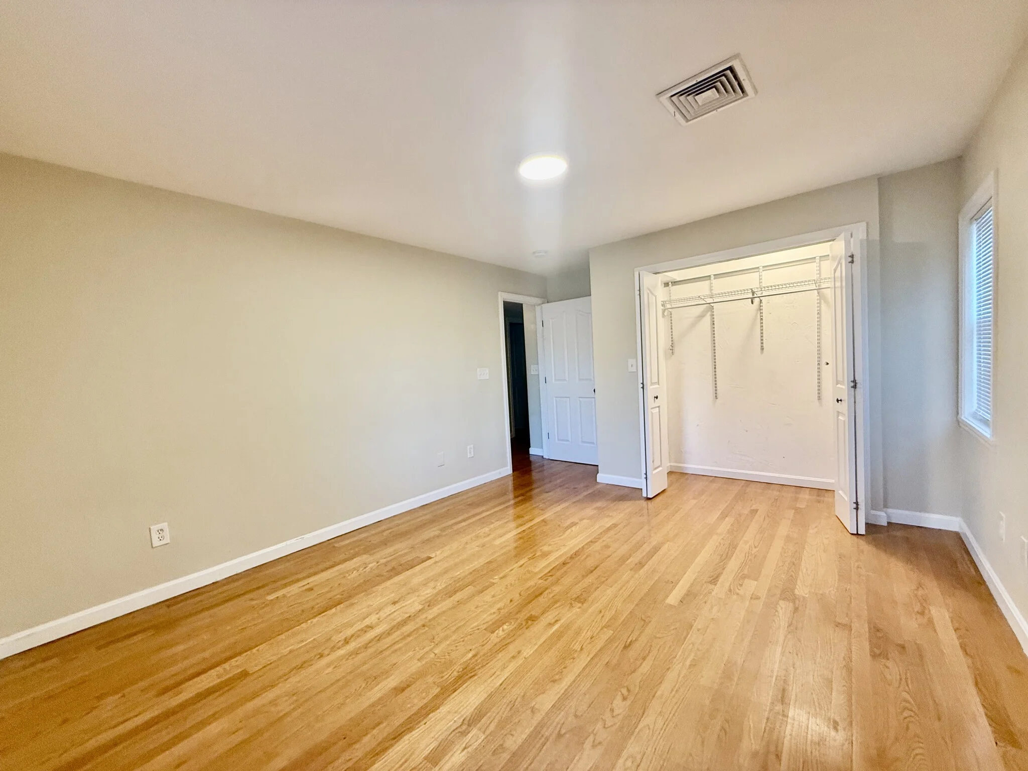 8 Brandley Rd, Watertown