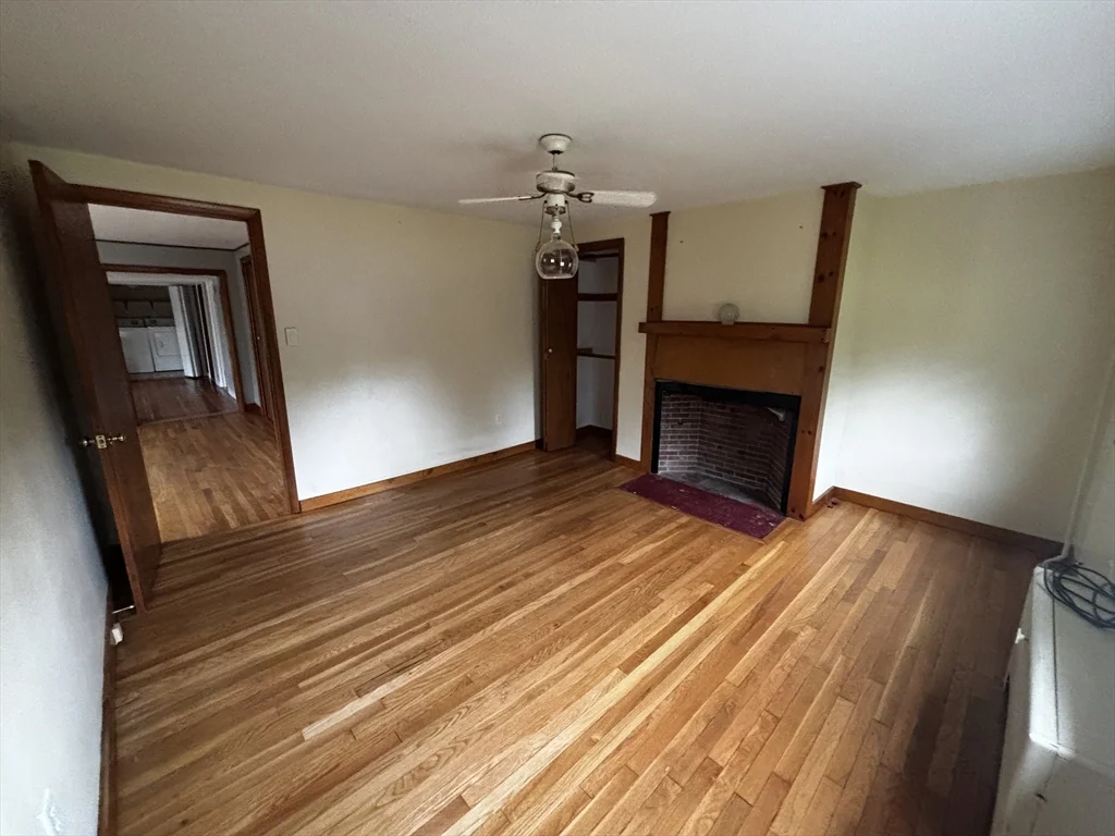 903 Prospect, Somerset