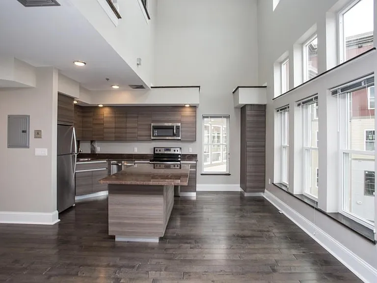 60 Howard St, Watertown