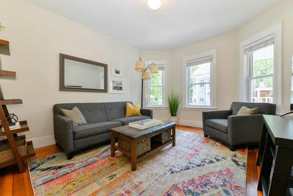 72 Lexington Ave, Davis Square