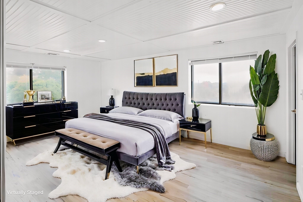 292 Salem St, Revere