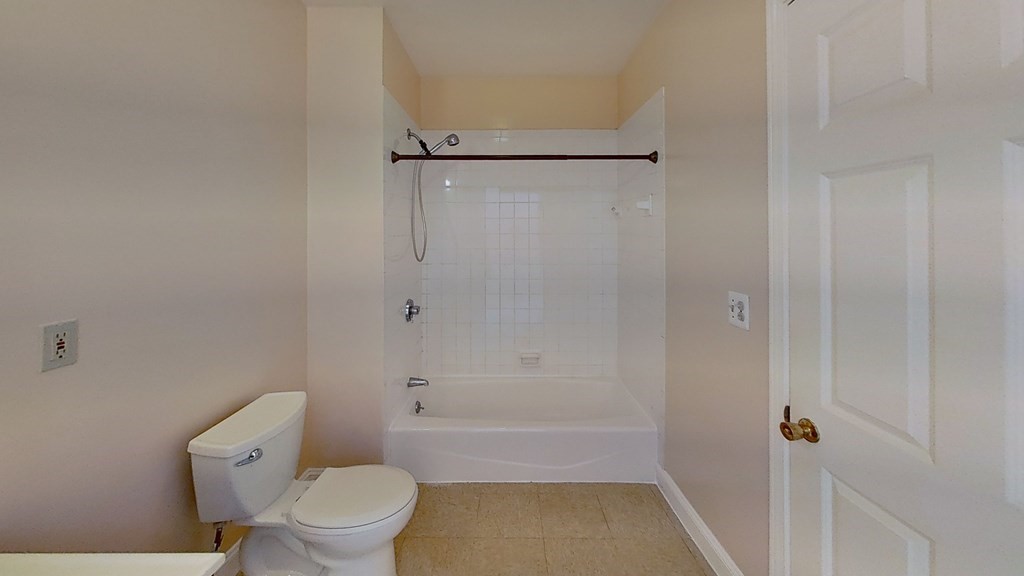 33 Elmore St, Roxbury