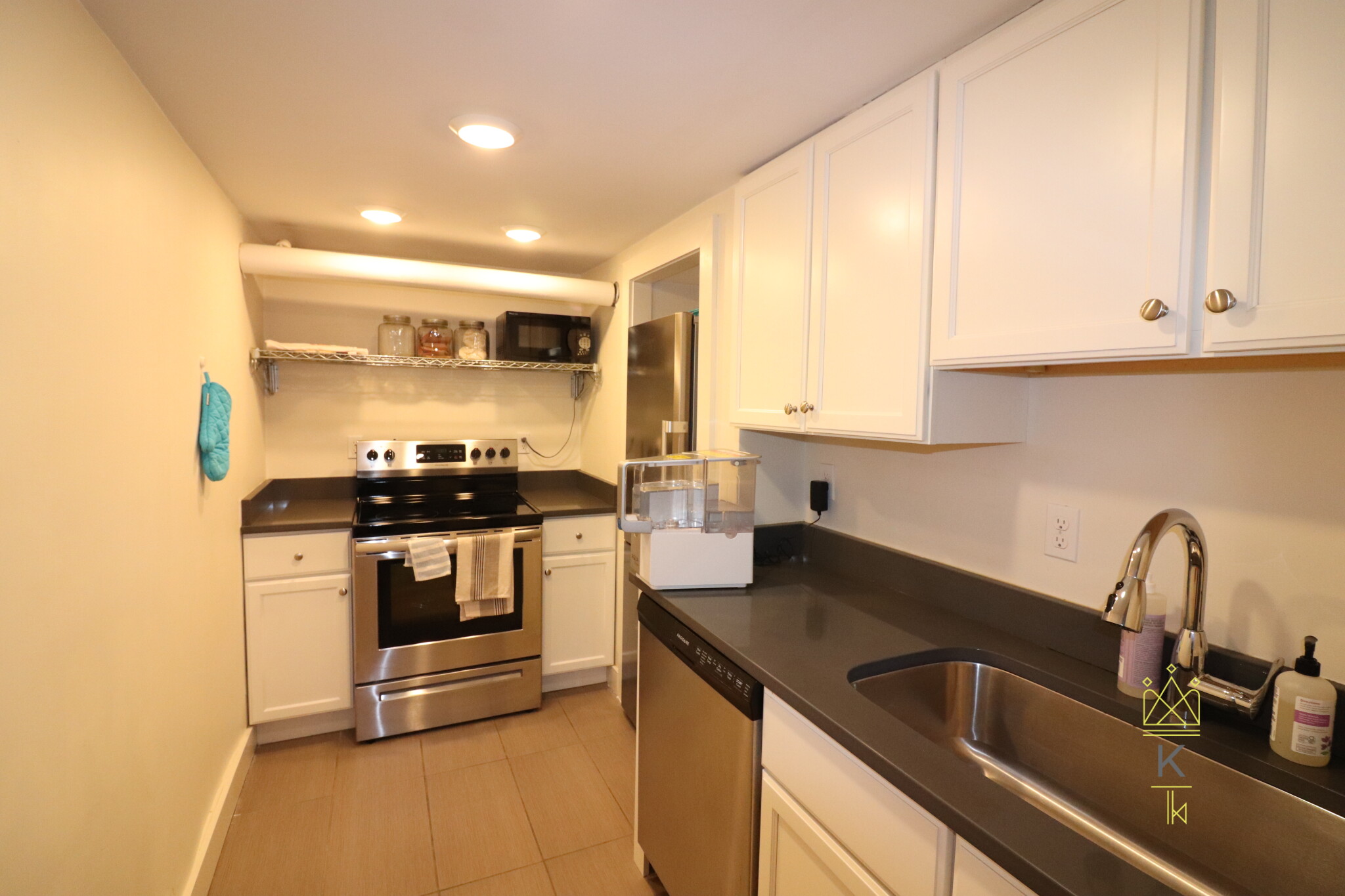 1871 Beacon St, Brookline