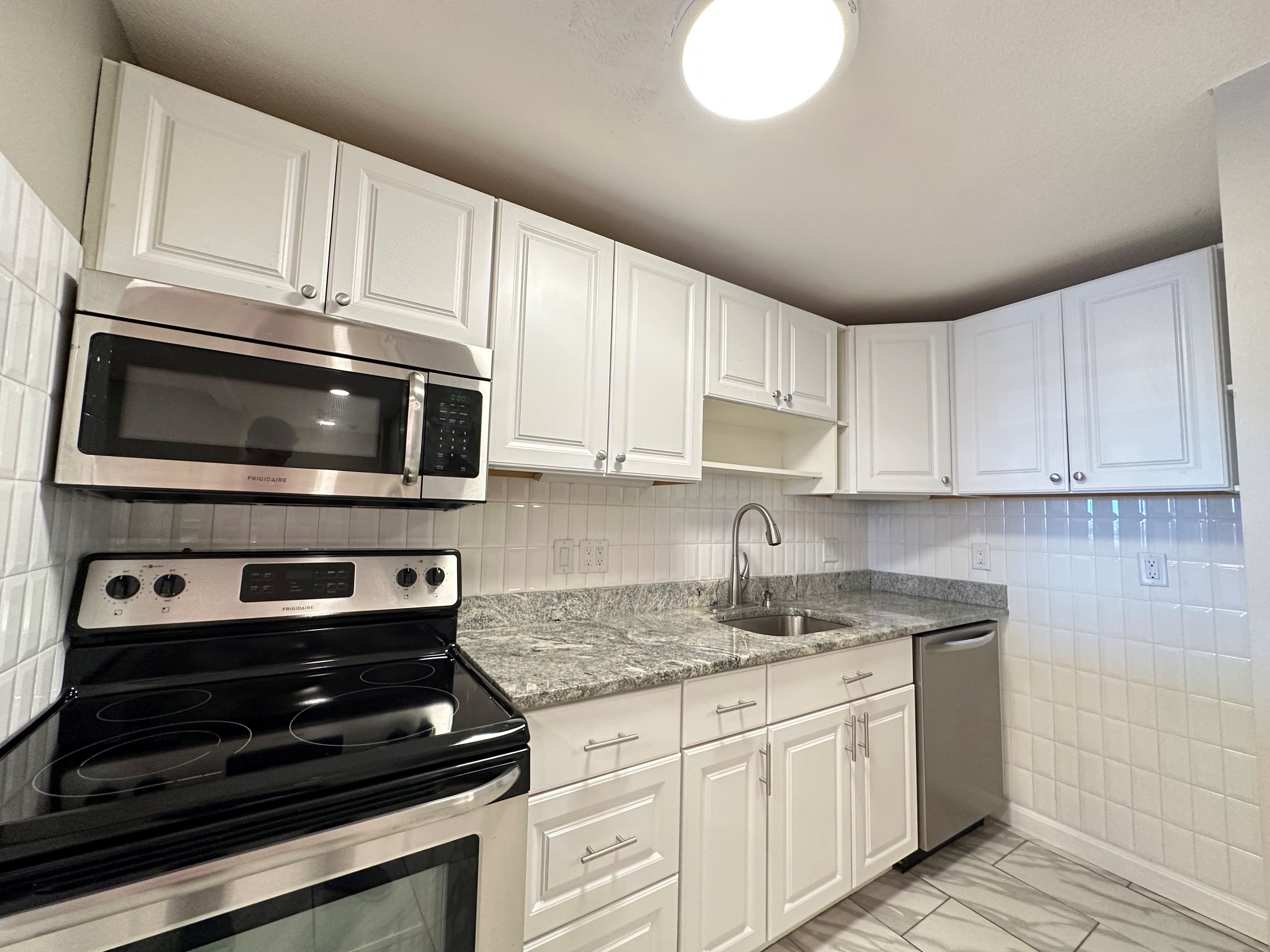 2 bed, 1 bath apartment for rent at 307-309 North St Unit 1, North End — photo 20 of 26