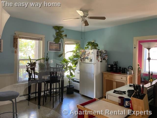 2 bed, 1 bath apartment for rent at 36-38 Princeton St Unit 2, Spring Hill — photo 1 of 13