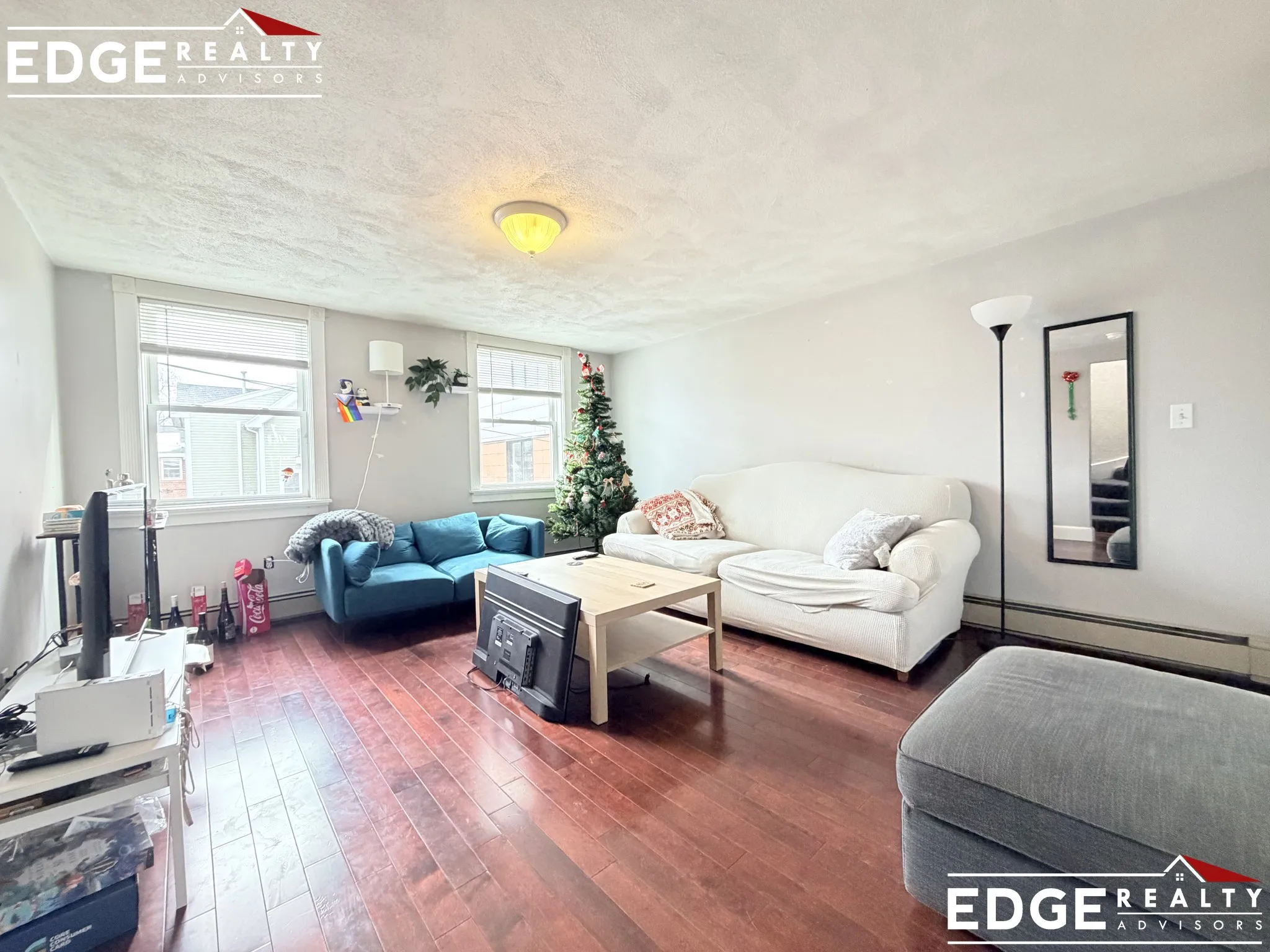 5 Cottage St, South Boston