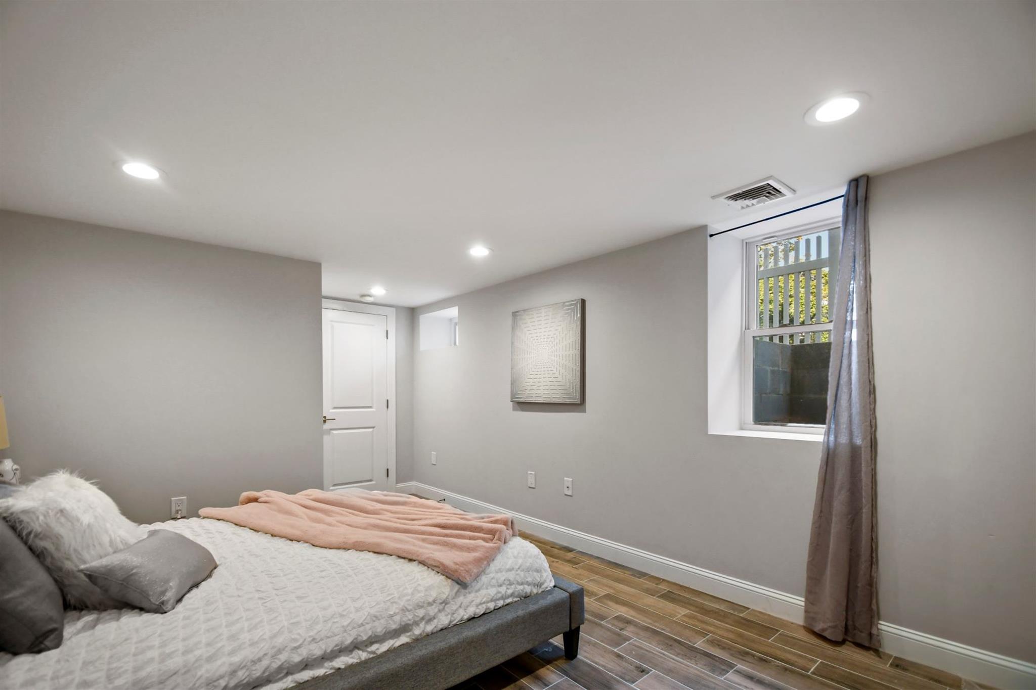 3 bed, 3 bath apartment for rent at 78 Massachusetts Ave Unit 1, Arlington — photo 11 of 20
