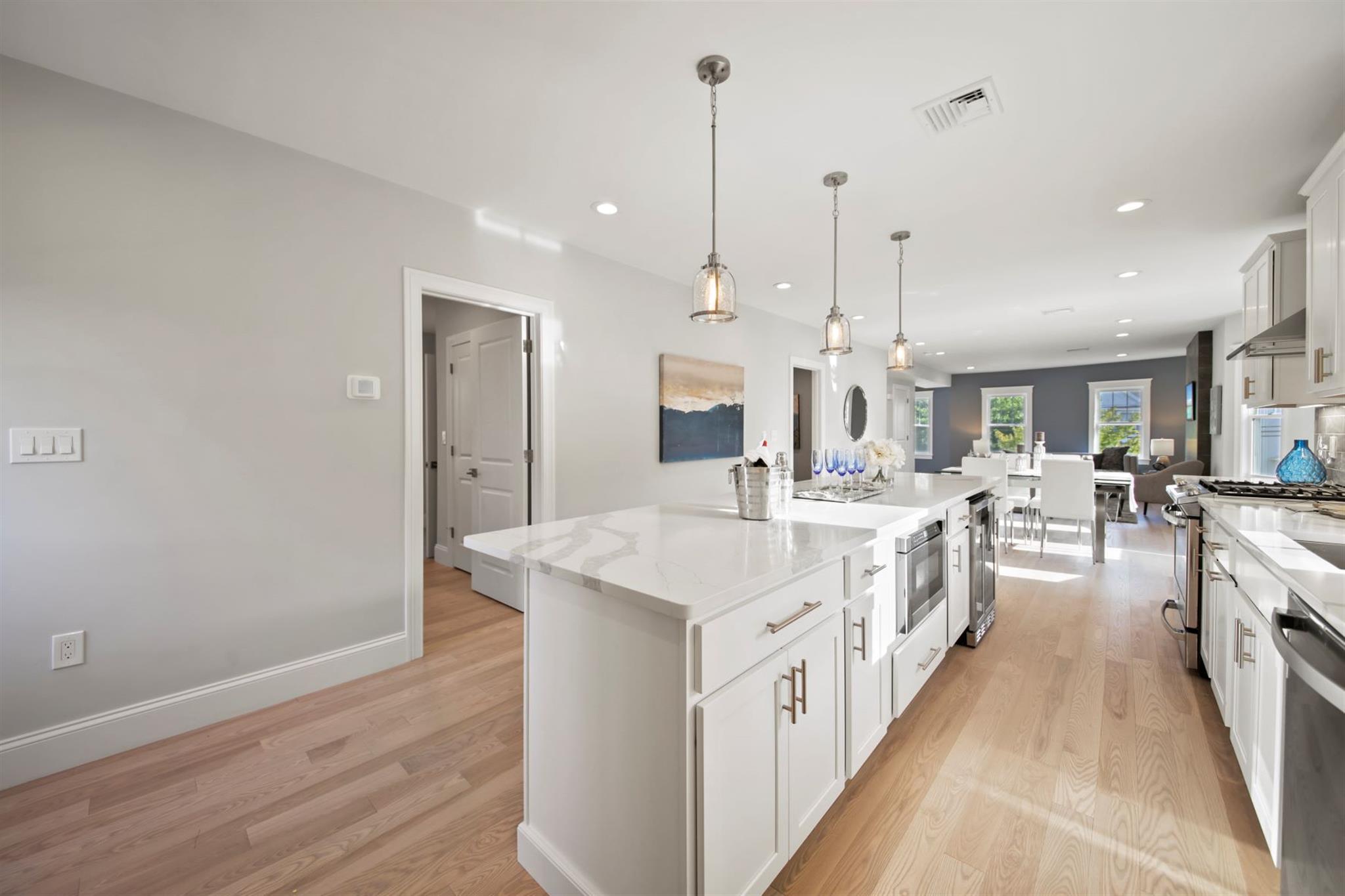 4 bed, 2.5 bath apartment for rent at 80 Massachusetts Ave Unit 2, Arlington — photo 21 of 29