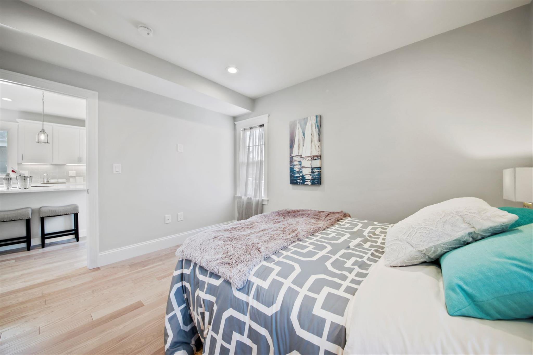 4 bed, 2.5 bath apartment for rent at 80 Massachusetts Ave Unit 2, Arlington — photo 3 of 29