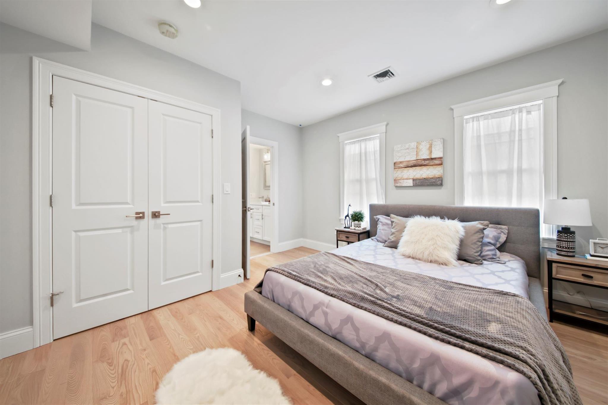 4 bed, 2.5 bath apartment for rent at 80 Massachusetts Ave Unit 2, Arlington — photo 8 of 29