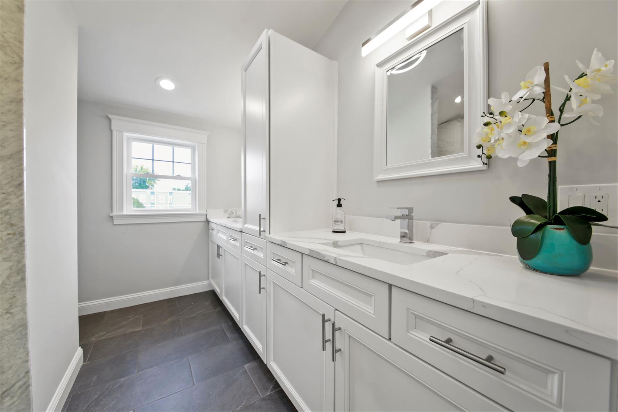 4 bed, 2.5 bath apartment for rent at 80 Massachusetts Ave Unit 2, Arlington — photo 15 of 29