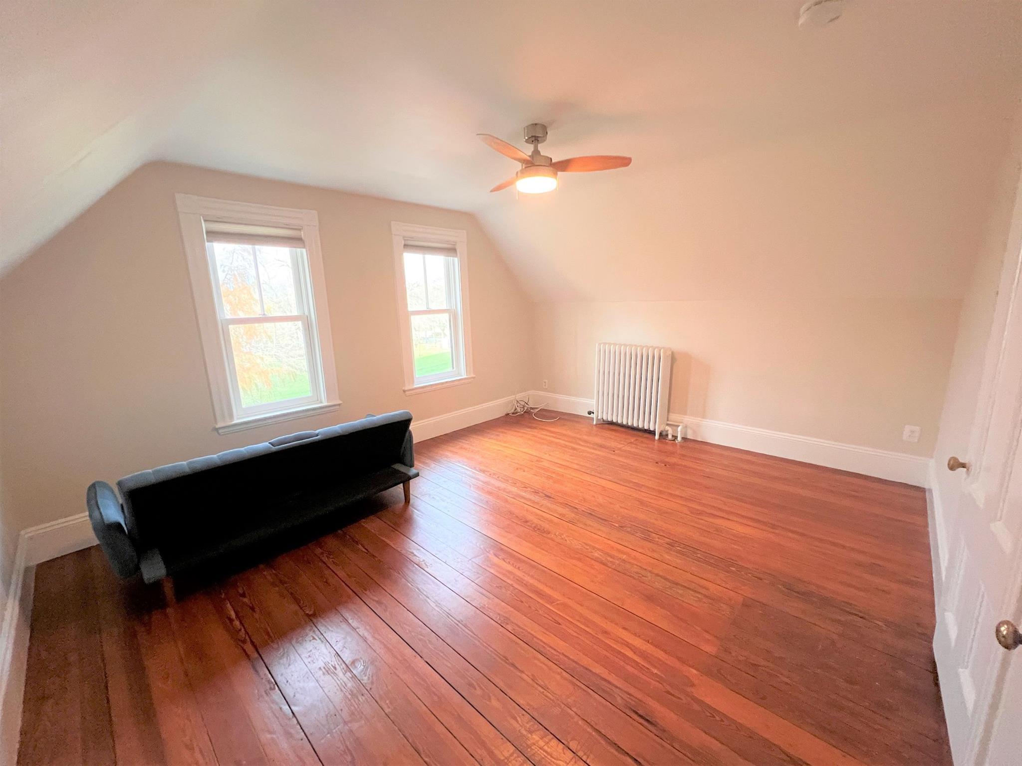 2 bed, 1 bath apartment for rent at 216 Upload Unit 2, Central Square — photo 5 of 24