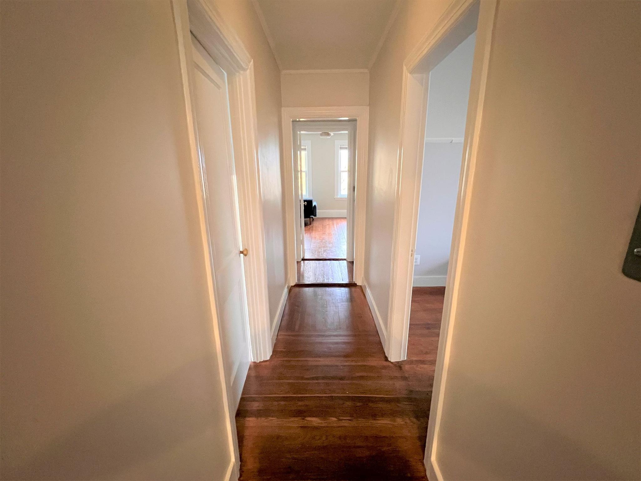 2 bed, 1 bath apartment for rent at 216 Upload Unit 2, Central Square — photo 3 of 24