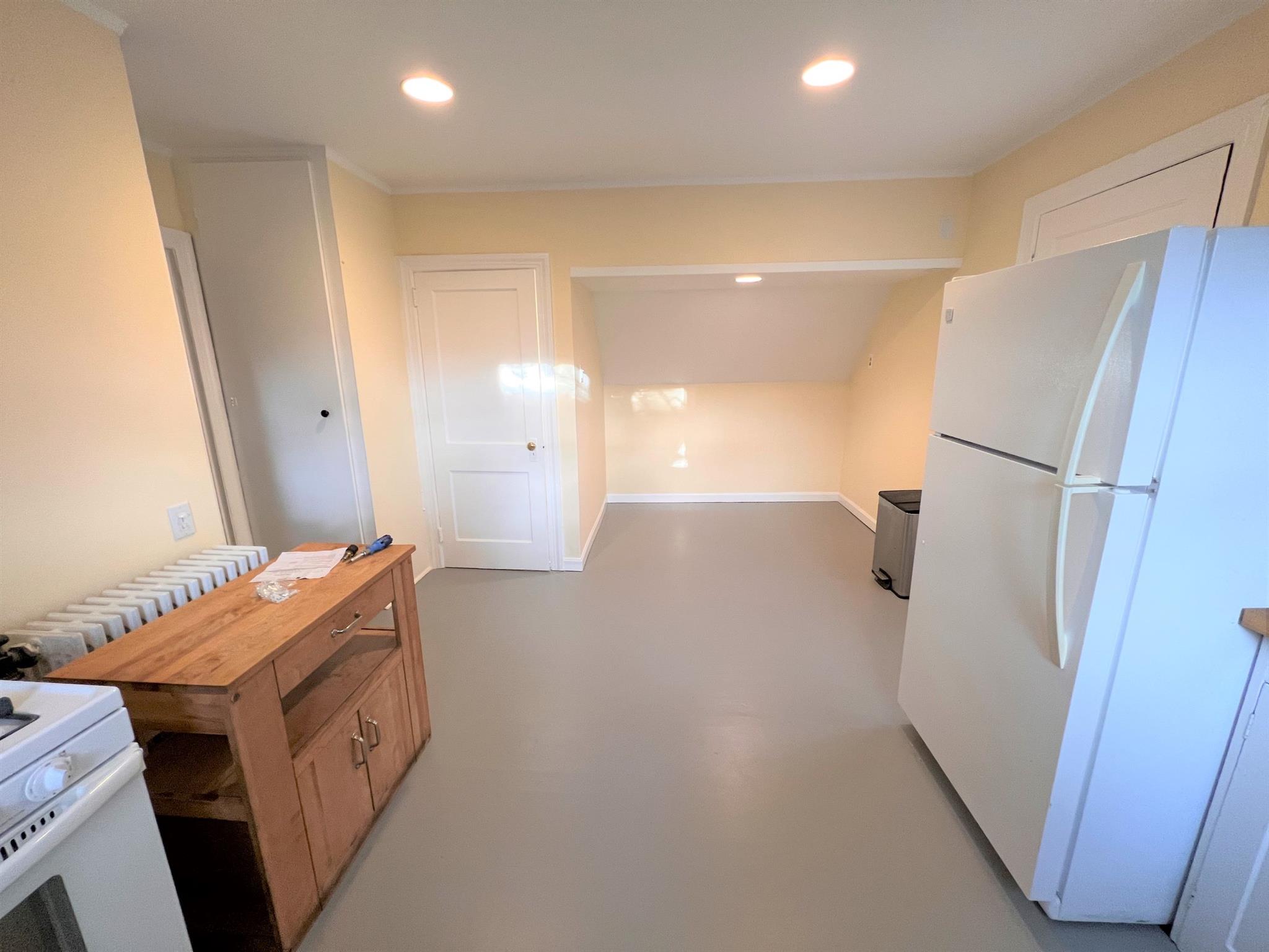 2 bed, 1 bath apartment for rent at 216 Upload Unit 2, Central Square — photo 7 of 24