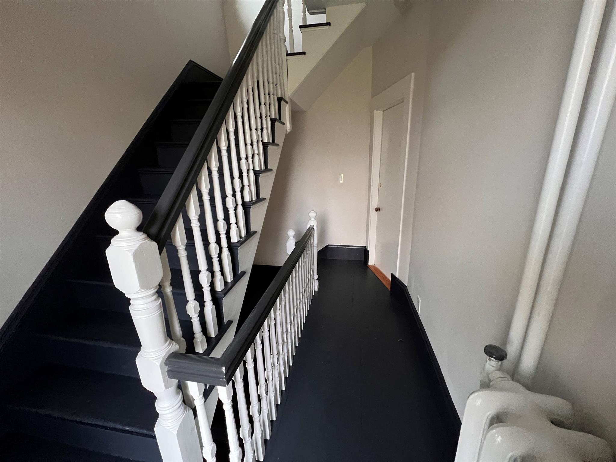 2 bed, 1 bath apartment for rent at 216 Upload Unit 2, Central Square — photo 10 of 24