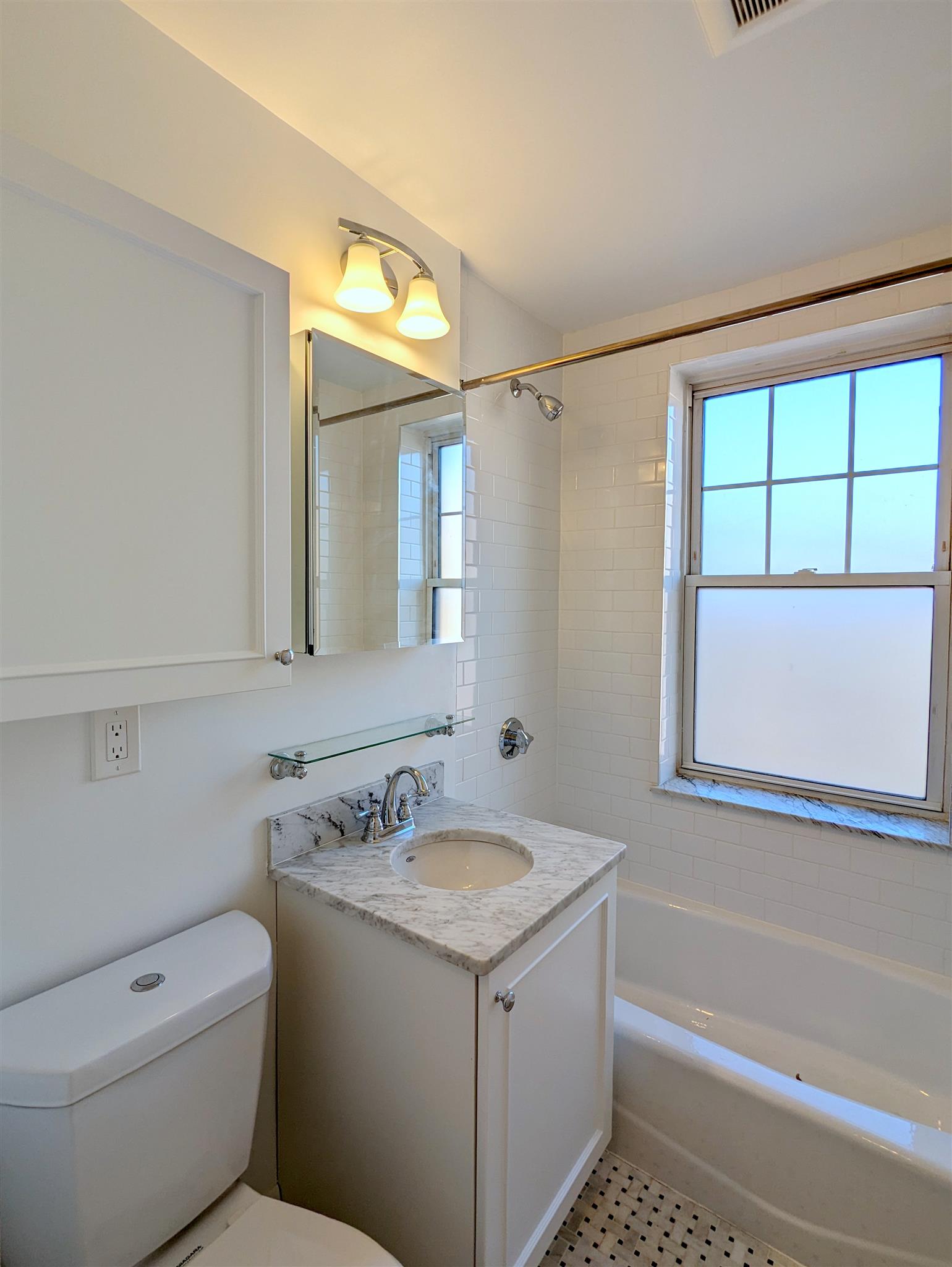 22 Chauncy St, Neighborhood Nine