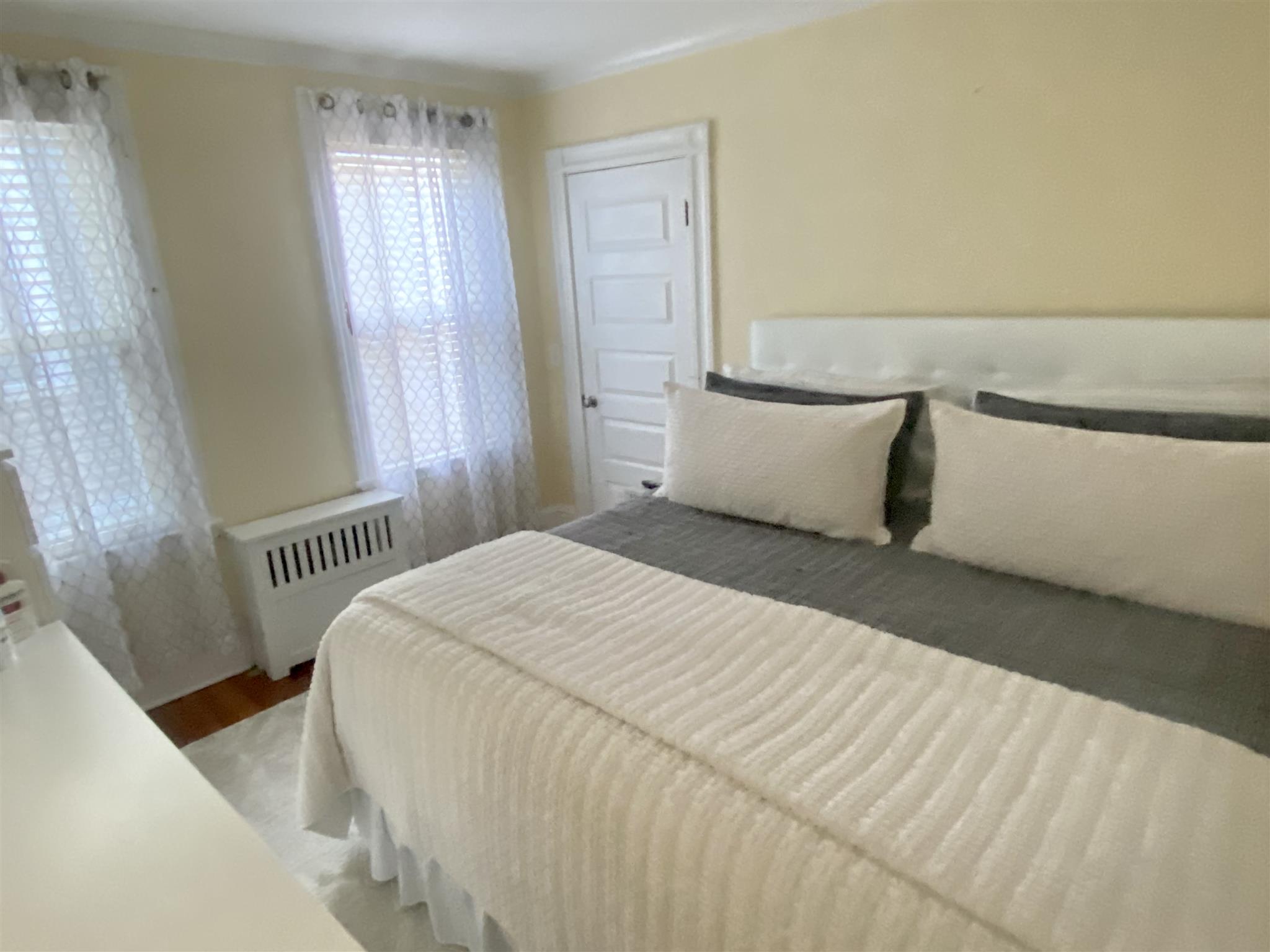 2.5 bed, 2 bath apartment for rent at 75 Brookings St Unit 1, Medford — photo 9 of 12