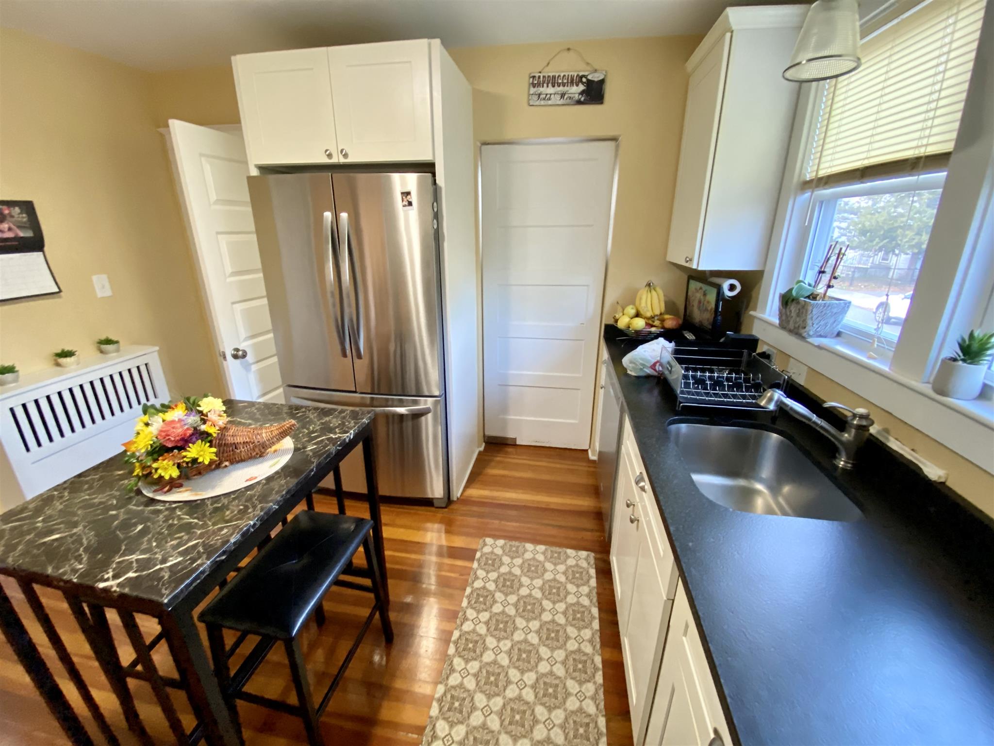 2.5 bed, 2 bath apartment for rent at 75 Brookings St Unit 1, Medford — photo 3 of 12