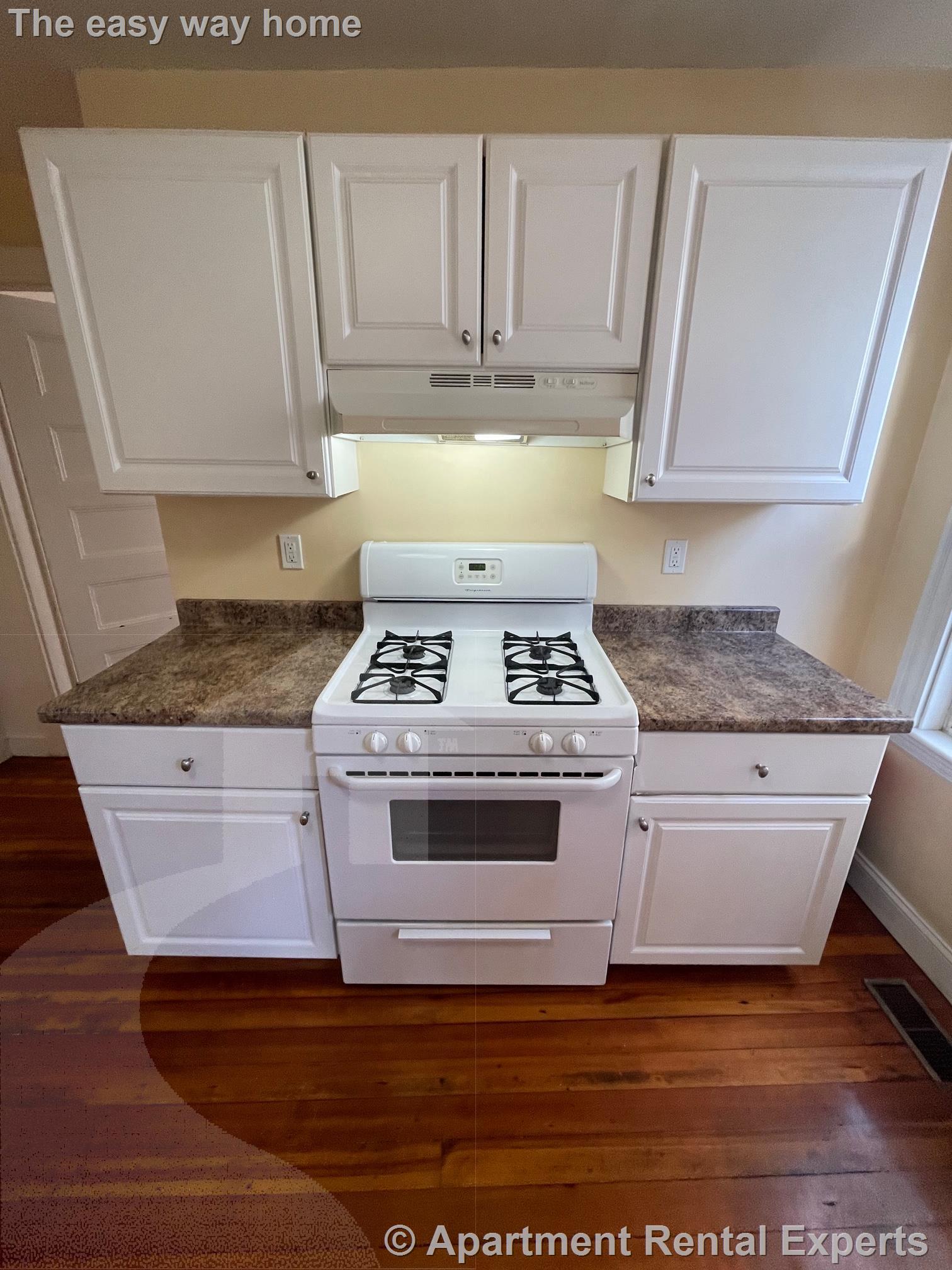 2 bed, 1 bath apartment for rent at 32 Pearson Rd Unit 01, Powder House Square — photo 2 of 15