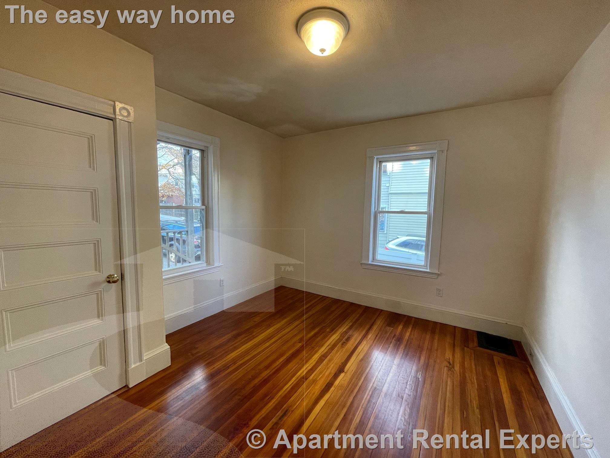 2 bed, 1 bath apartment for rent at 32 Pearson Rd Unit 01, Powder House Square — photo 5 of 15