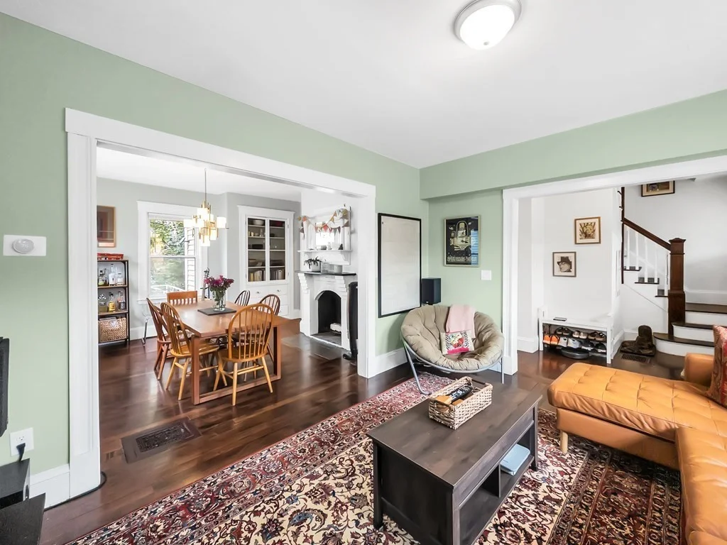 18 Alberta St, West Roxbury