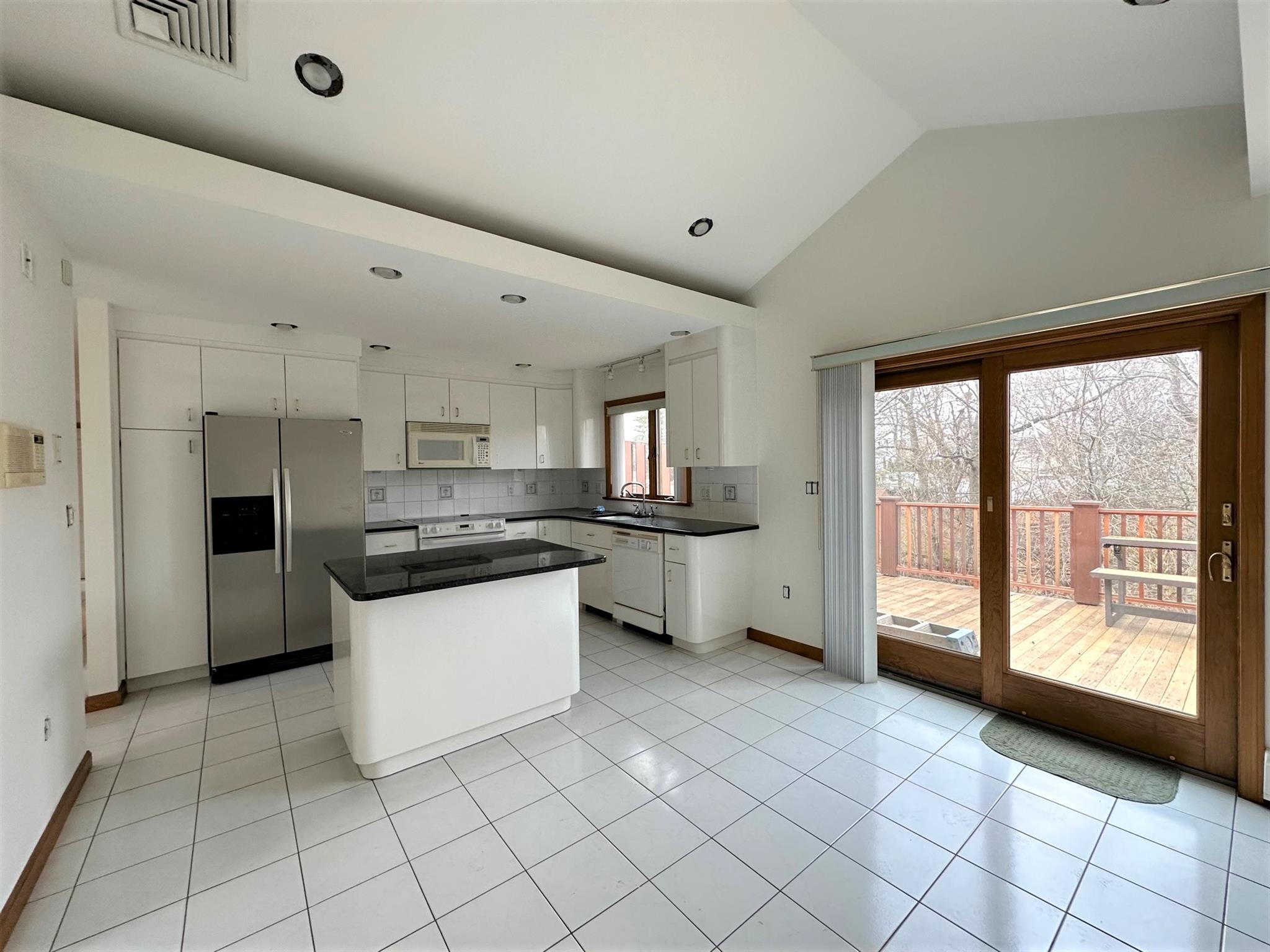 3 bed, 3 bath apartment for rent at 116 Grover Road Ext Unit 1, Medford — photo 10 of 24
