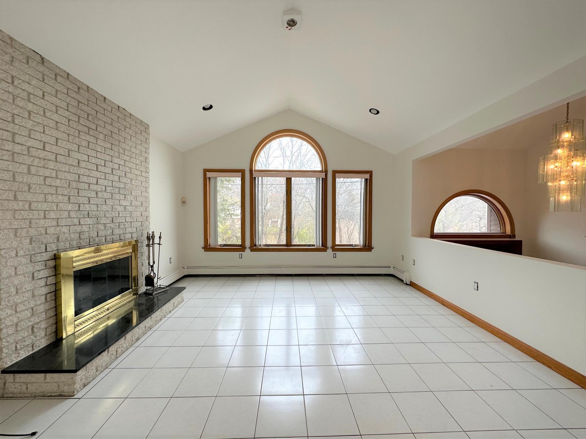3 bed, 3 bath apartment for rent at 116 Grover Road Ext Unit 1, Medford — photo 15 of 24