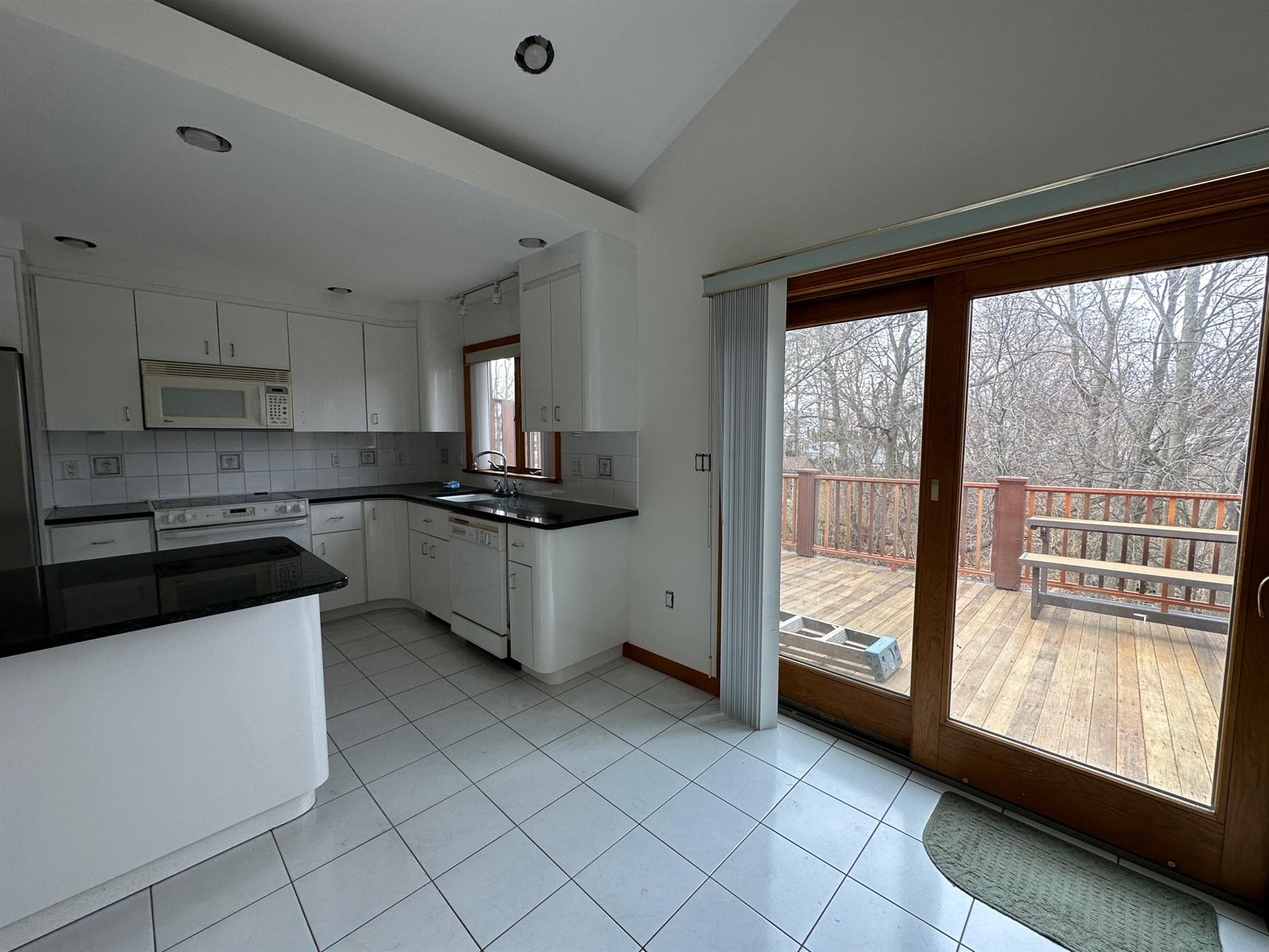 3 bed, 3 bath apartment for rent at 116 Grover Road Ext Unit 1, Medford — photo 22 of 24