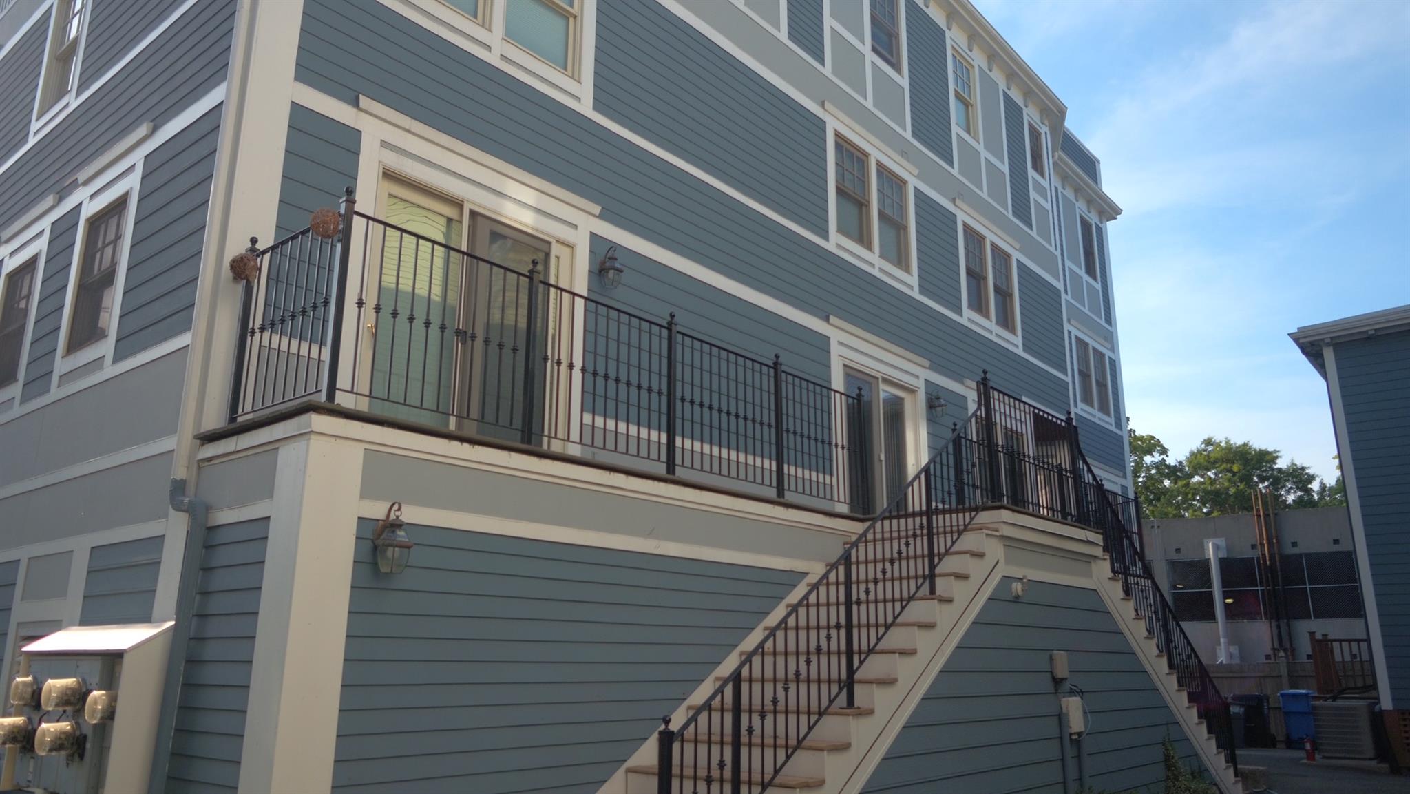 3 bed, 2.5 bath apartment for rent at 32 Elmer St Unit 1, Harvard Square — photo 3 of 15