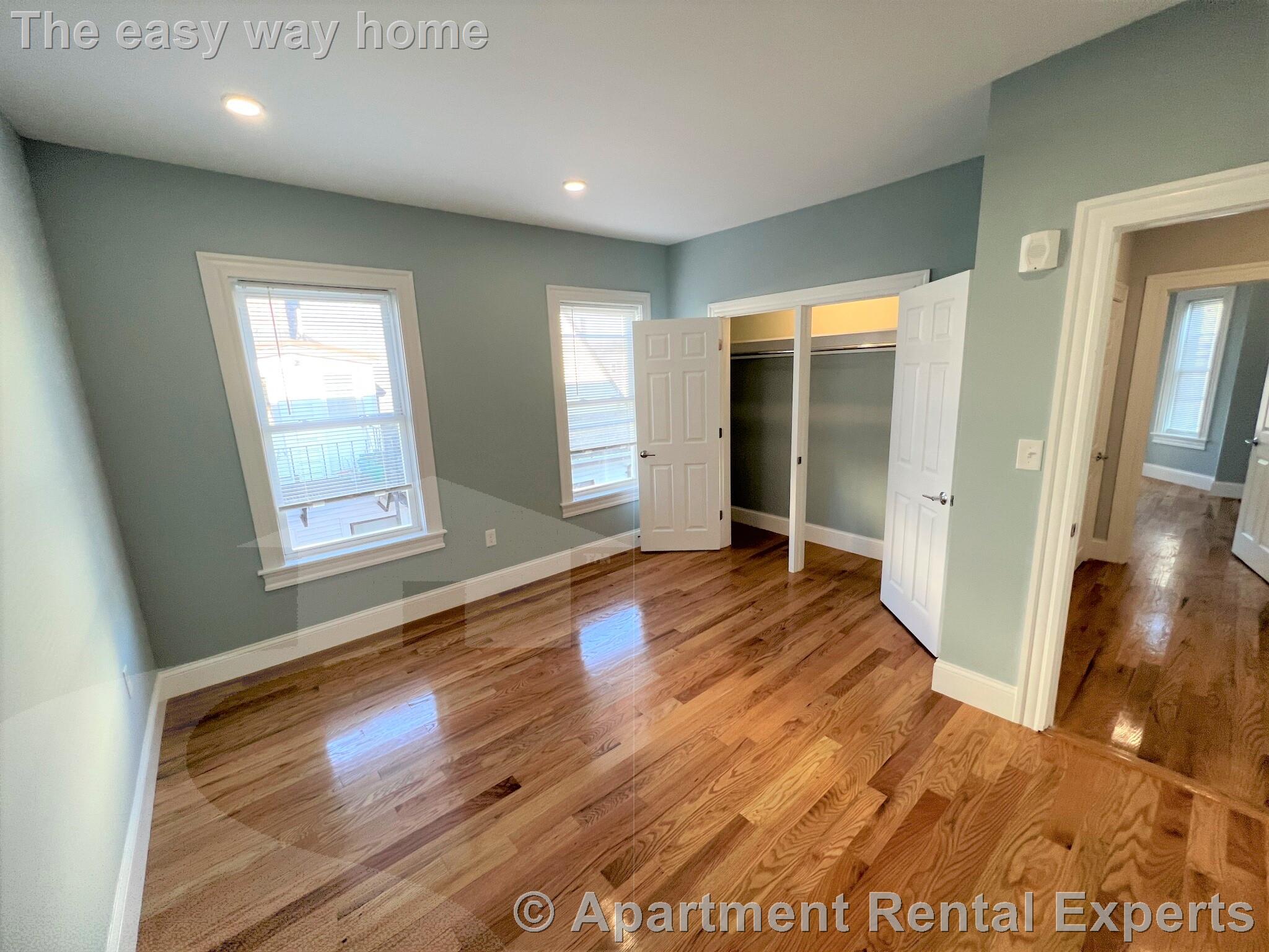 374 Oxford St, Porter Square