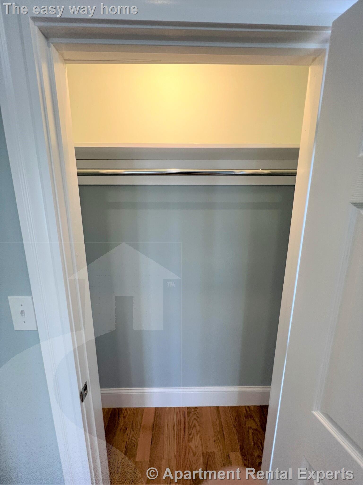 374 Oxford St, Porter Square