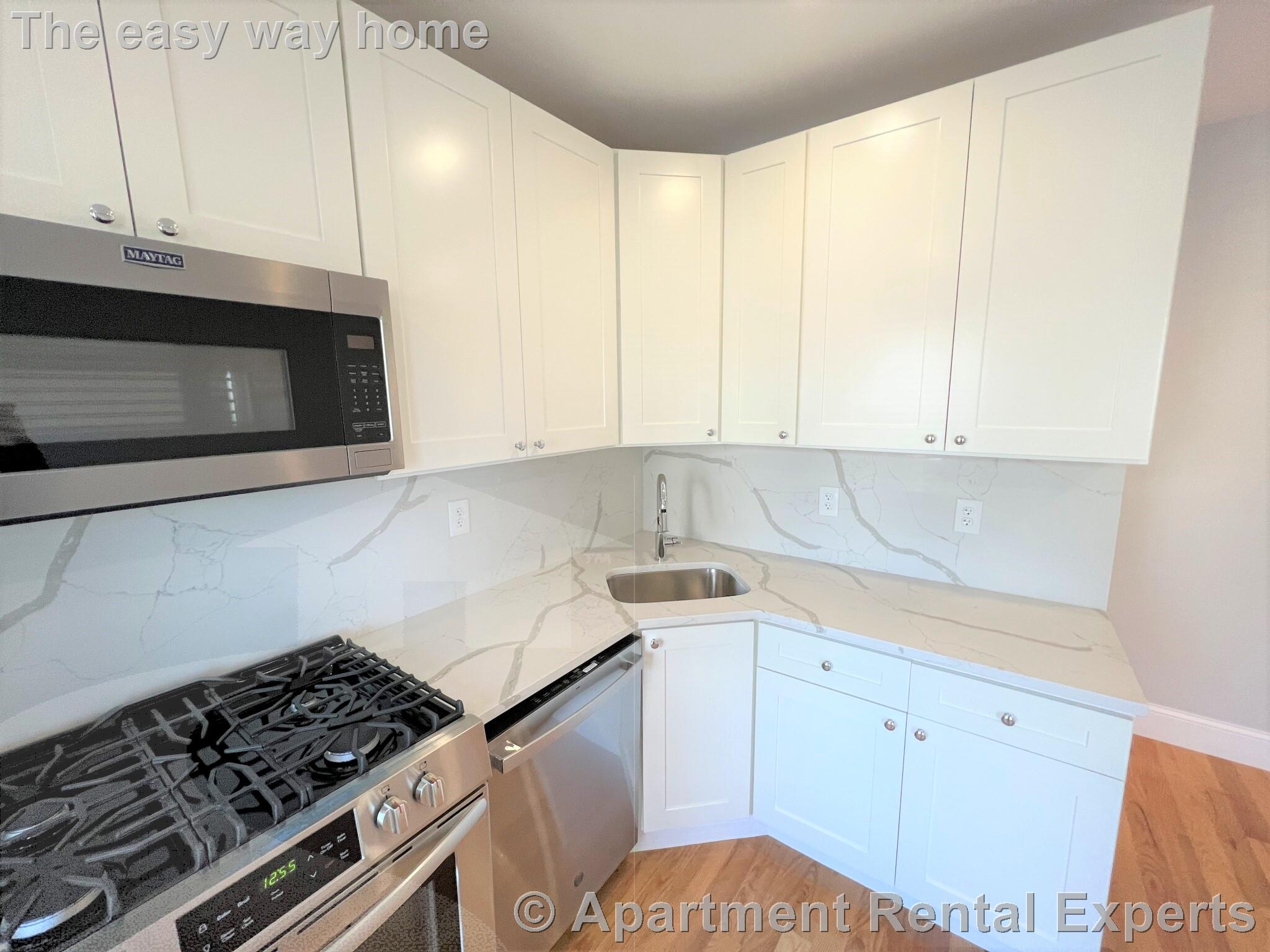 374 Oxford St, Porter Square