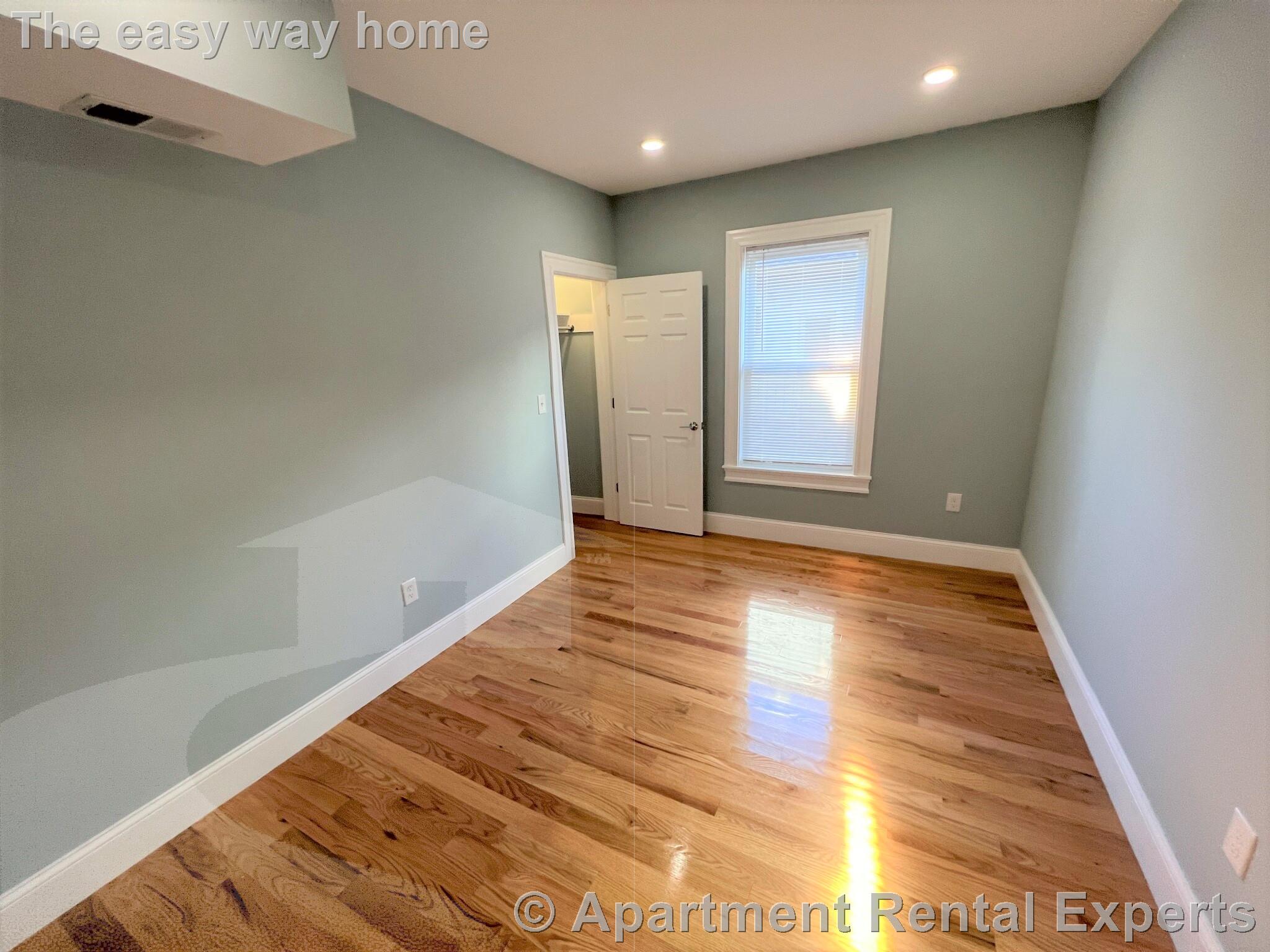 374 Oxford St, Porter Square