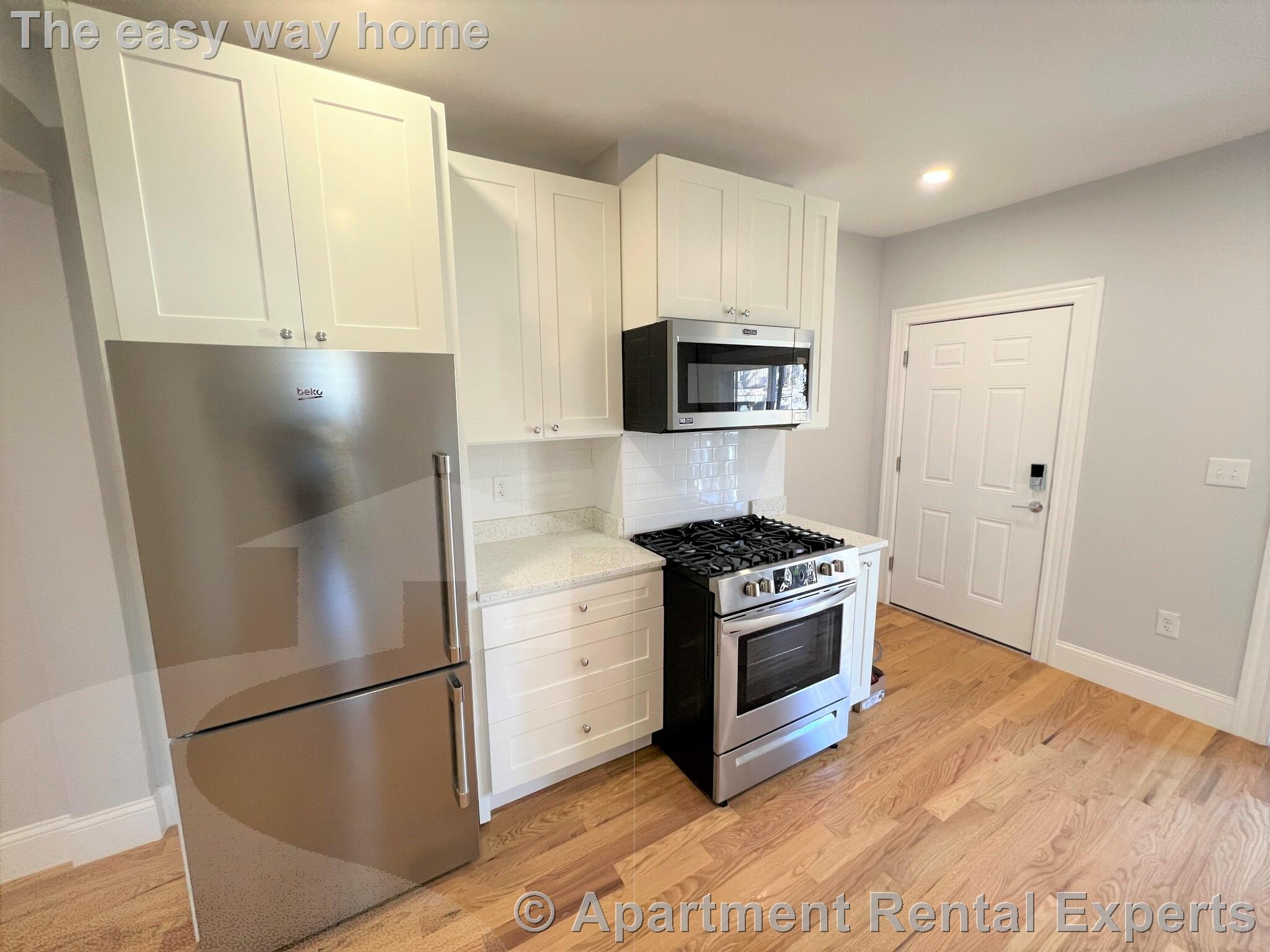 374 Oxford St, Porter Square