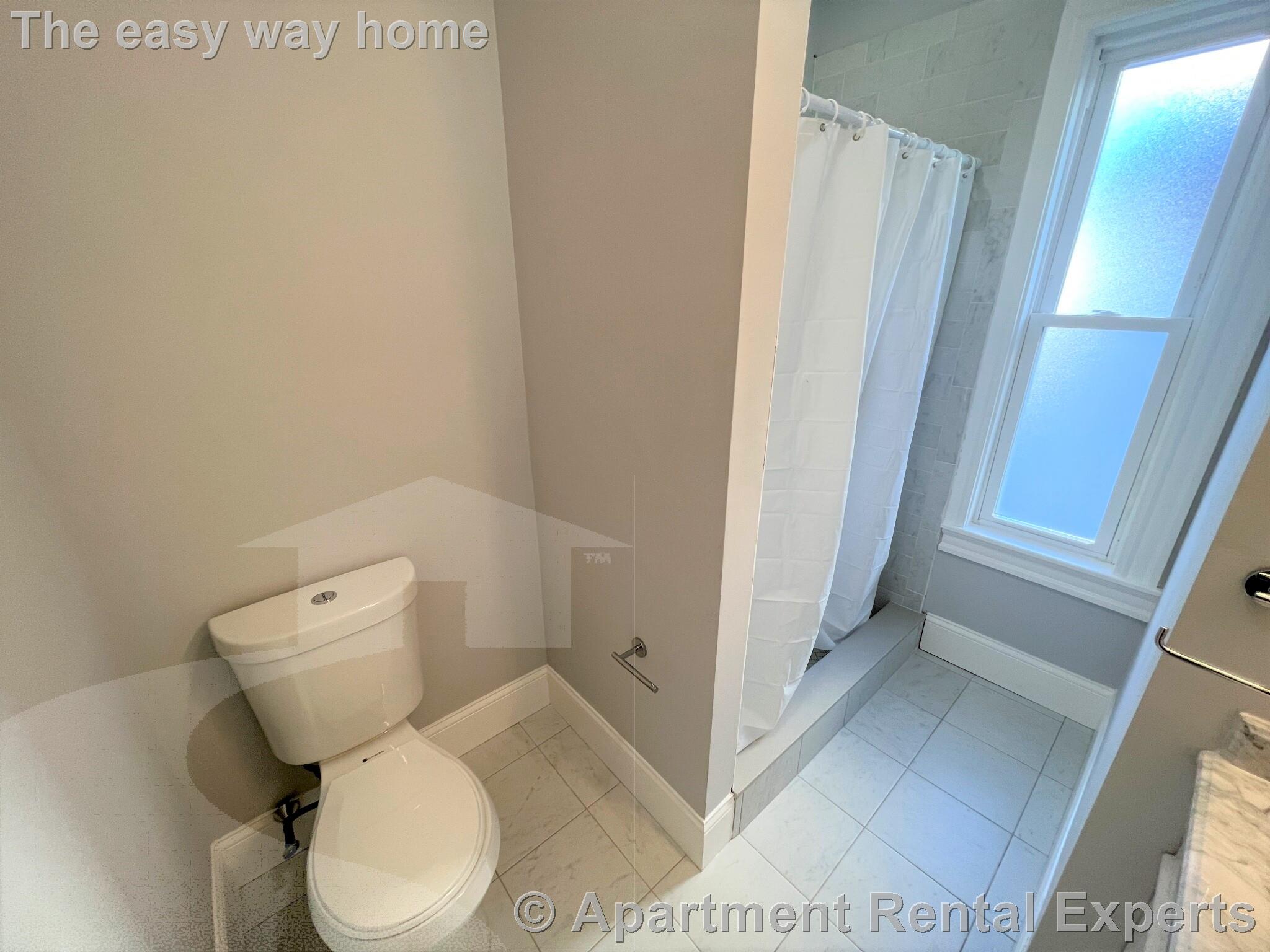 374 Oxford St, Porter Square