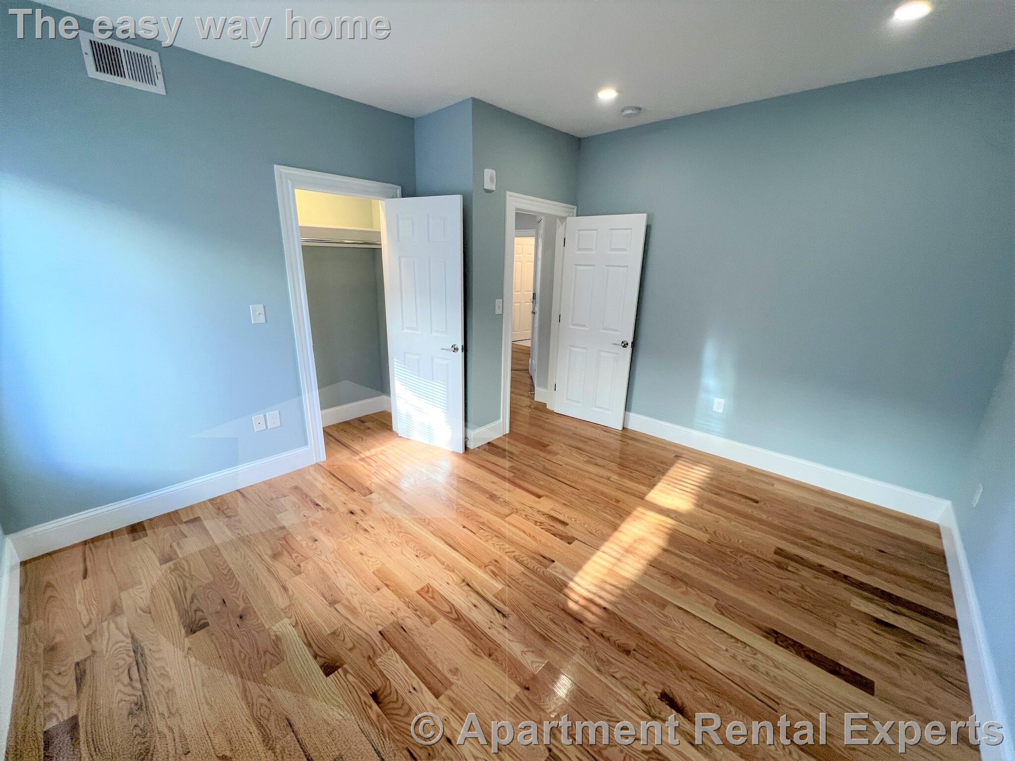 374 Oxford St, Porter Square