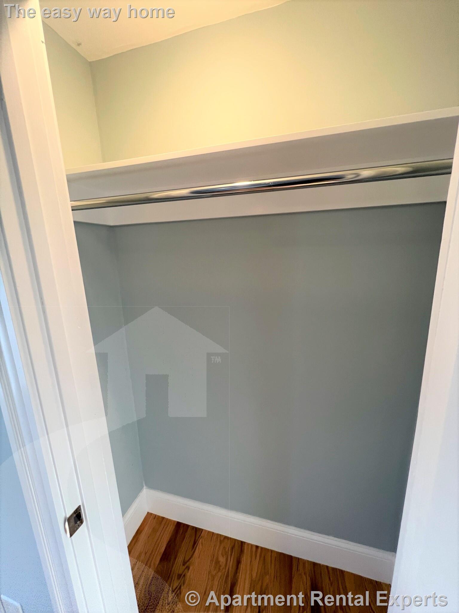 374 Oxford St, Porter Square