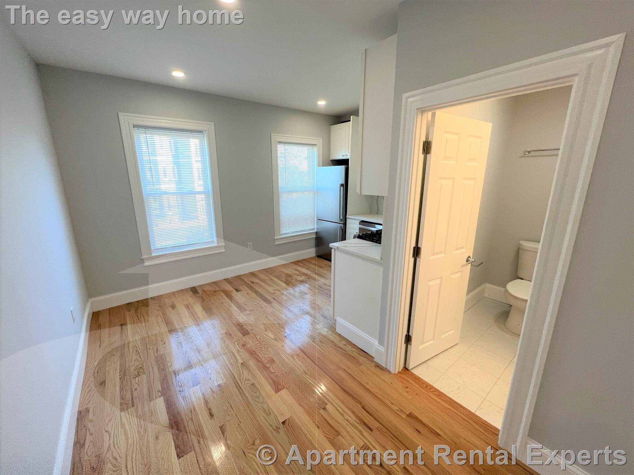 374 Oxford St, Porter Square