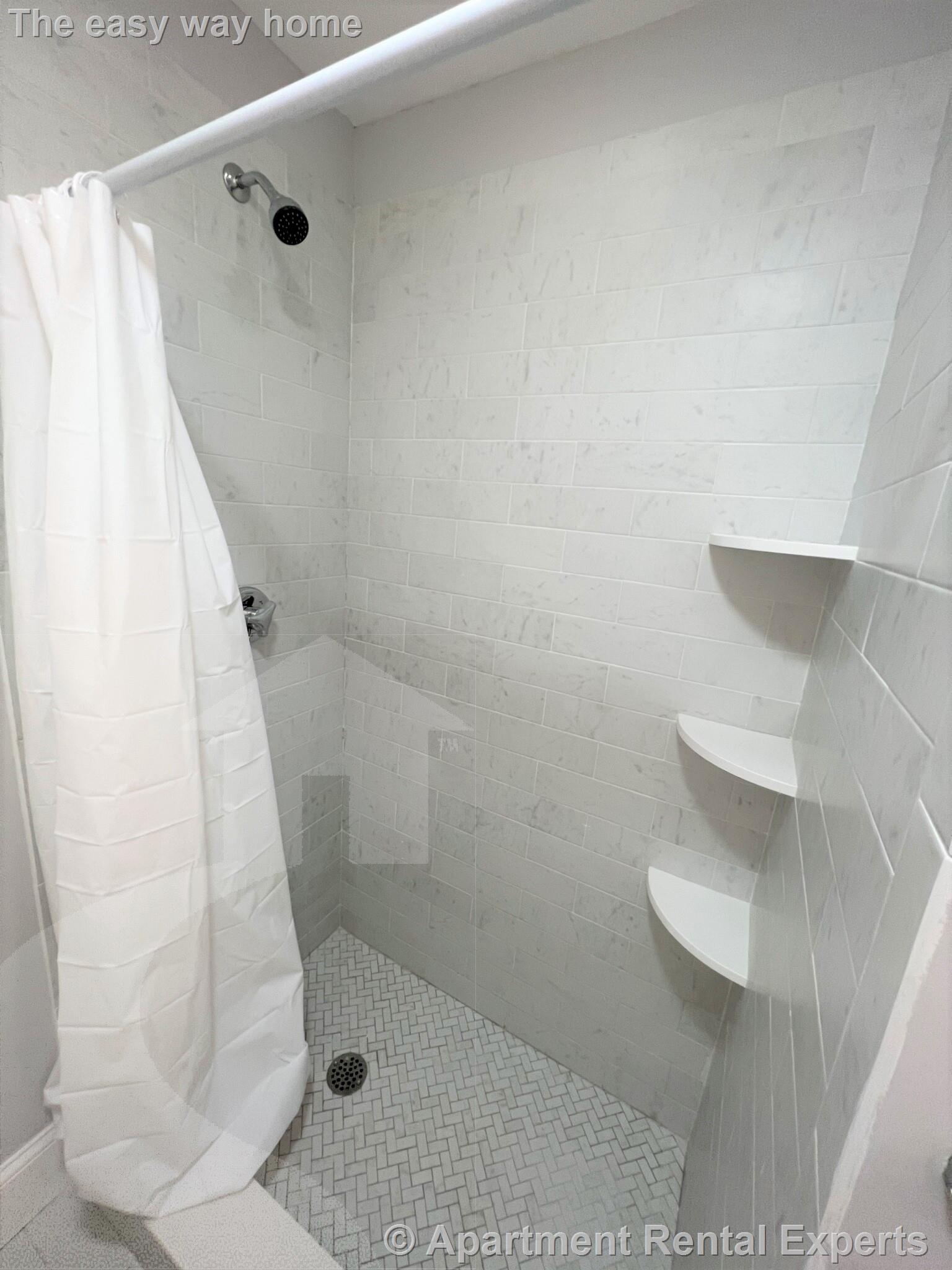 374 Oxford St, Porter Square